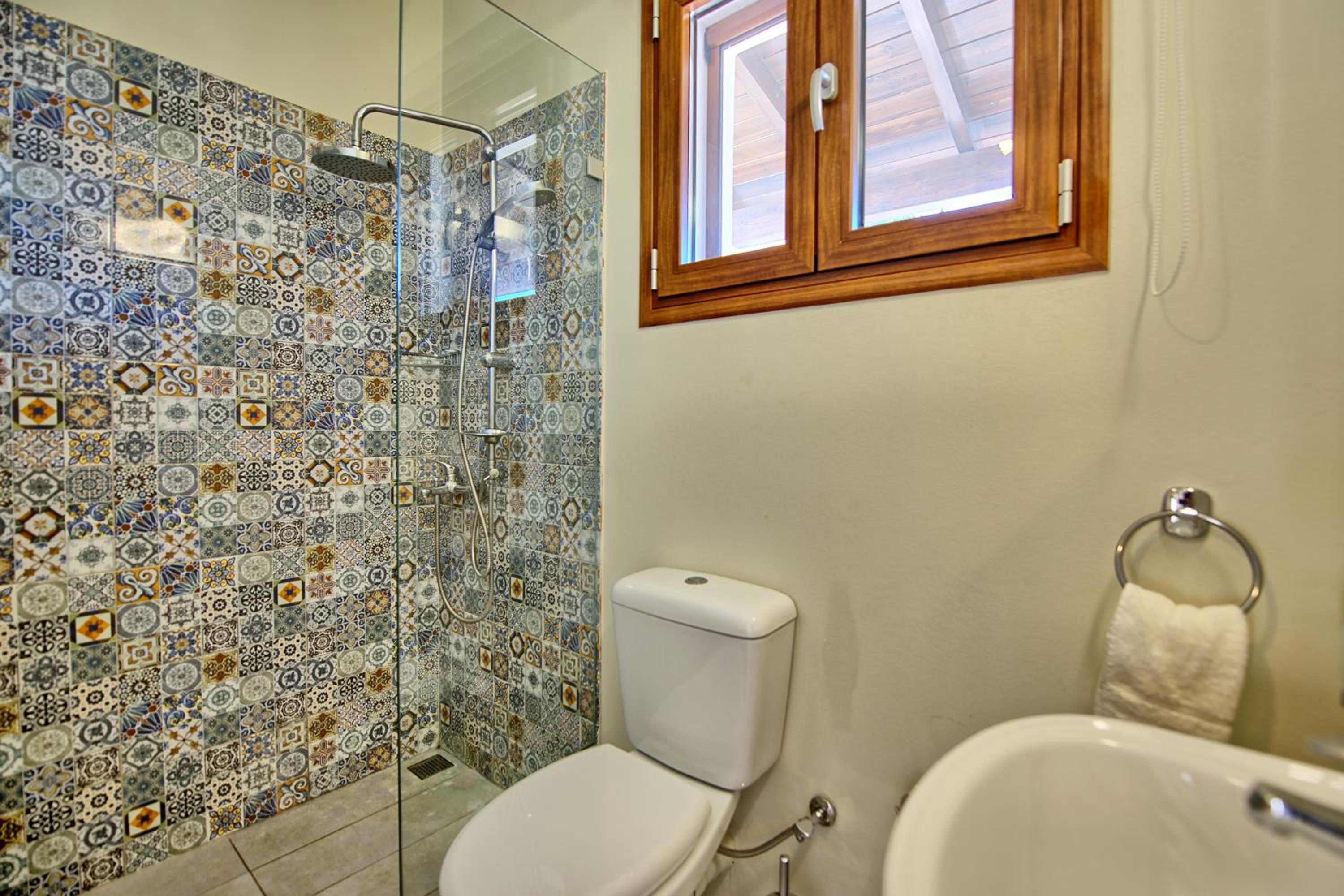 Villa Angie - 150m2 Nature Retreat with Private Pool in Nymfes by PosarelliVillas