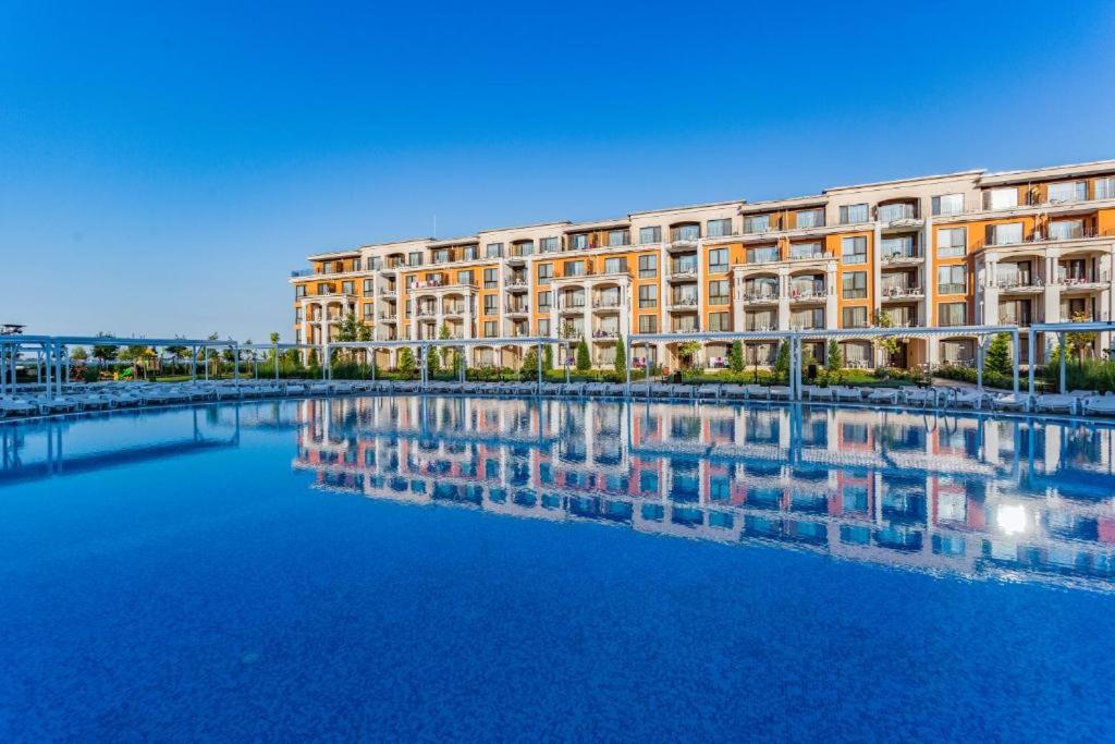 SEA VIEW Apartment on the Sunny Beach