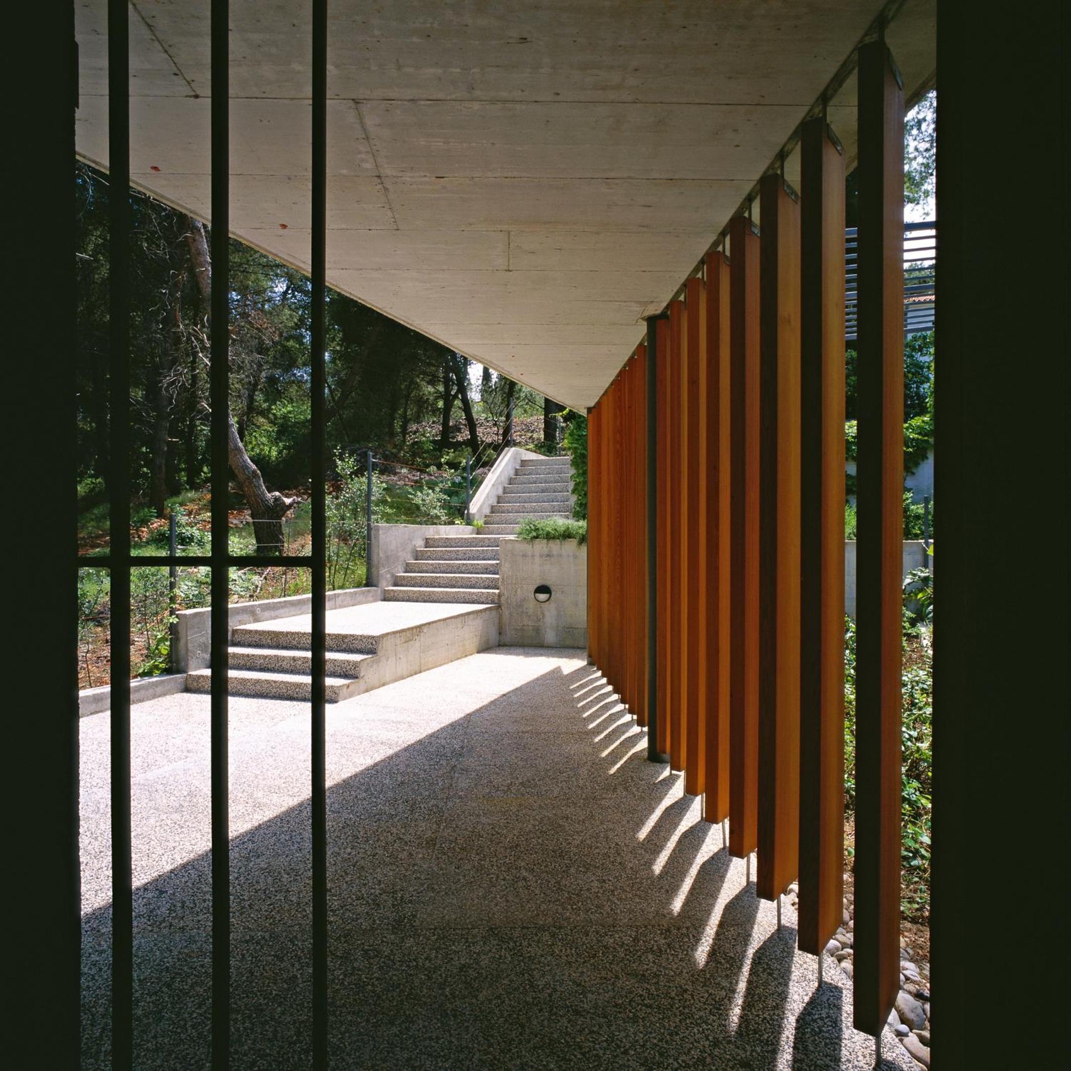 Inside/Outside