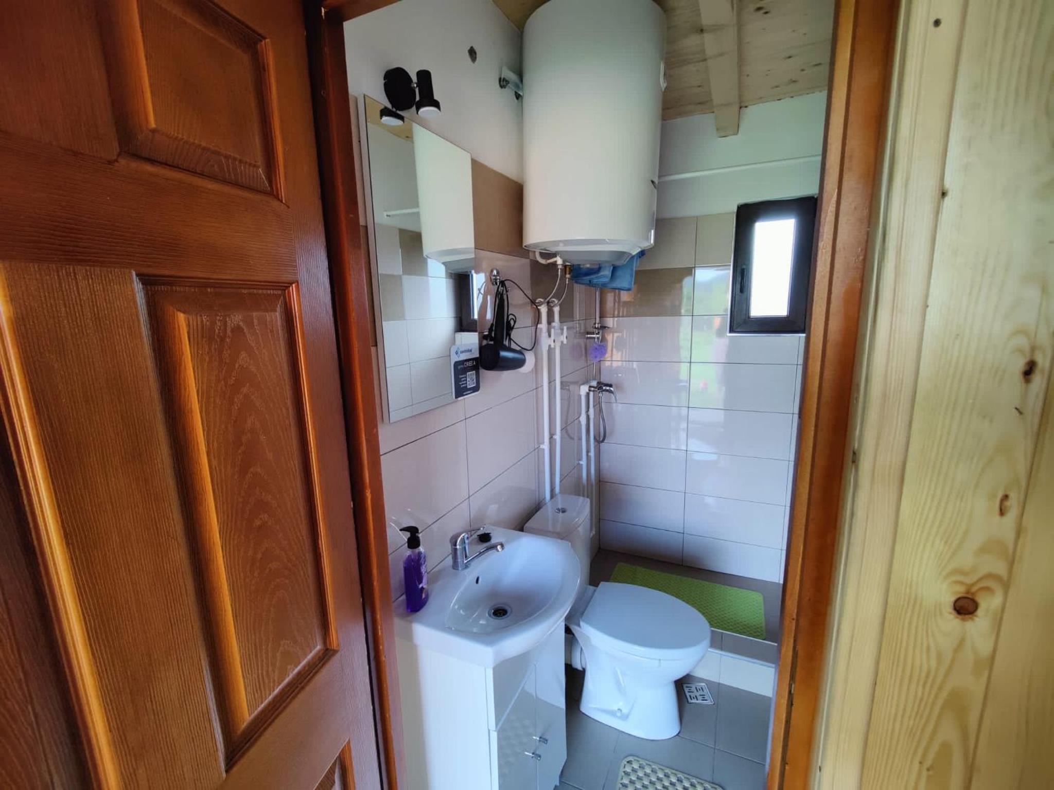 Photo 11