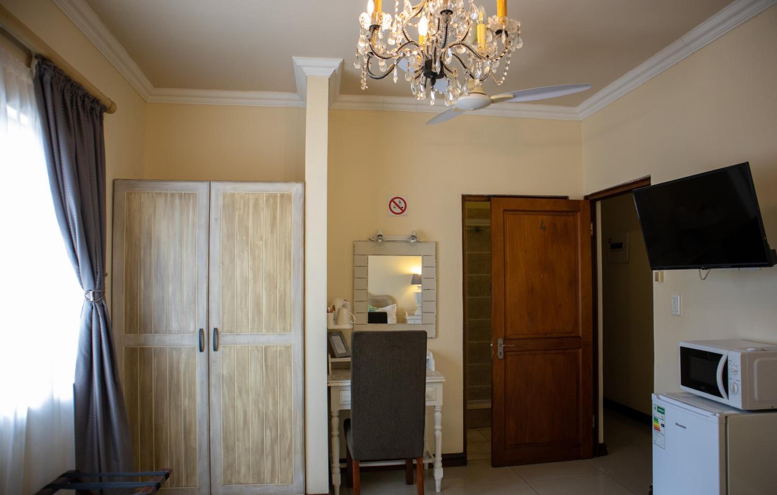305 Guest House