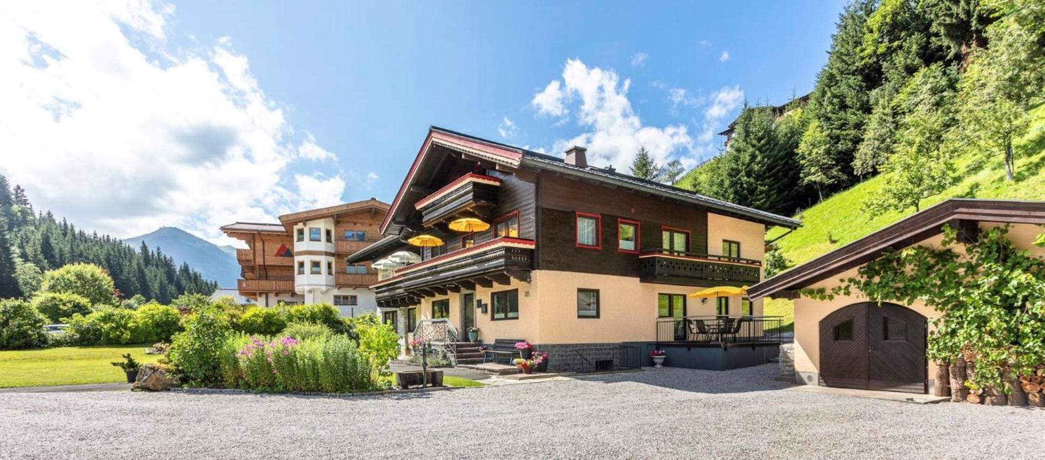 Apartments Salzburgerhof view 3