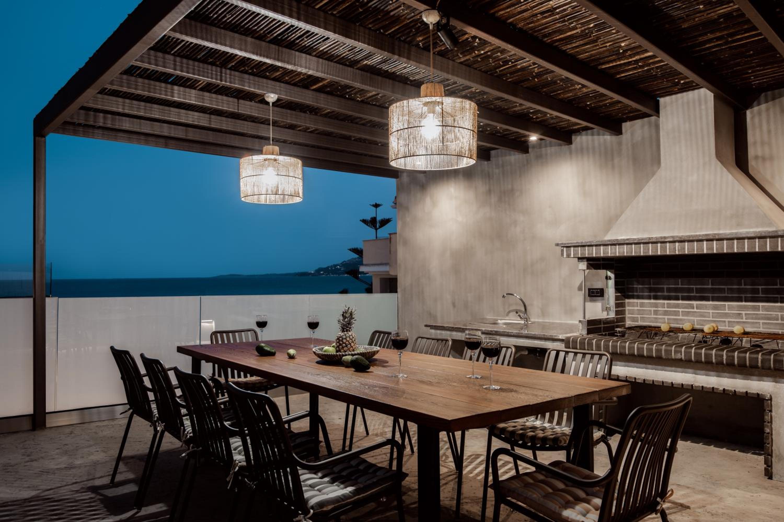 Nerea Deluxe SeaFront Villa, Iconic Infinity Pool, By ThinkVilla