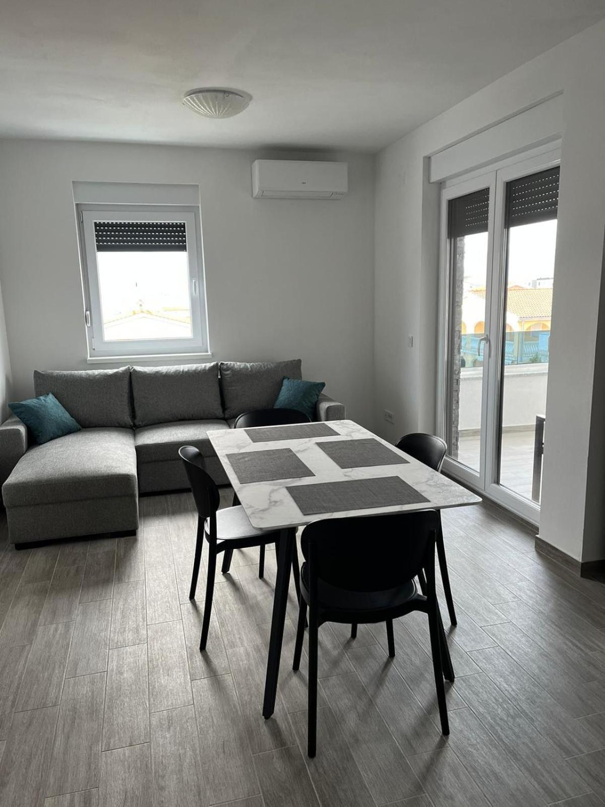 Apartment Irene No.2 view 3