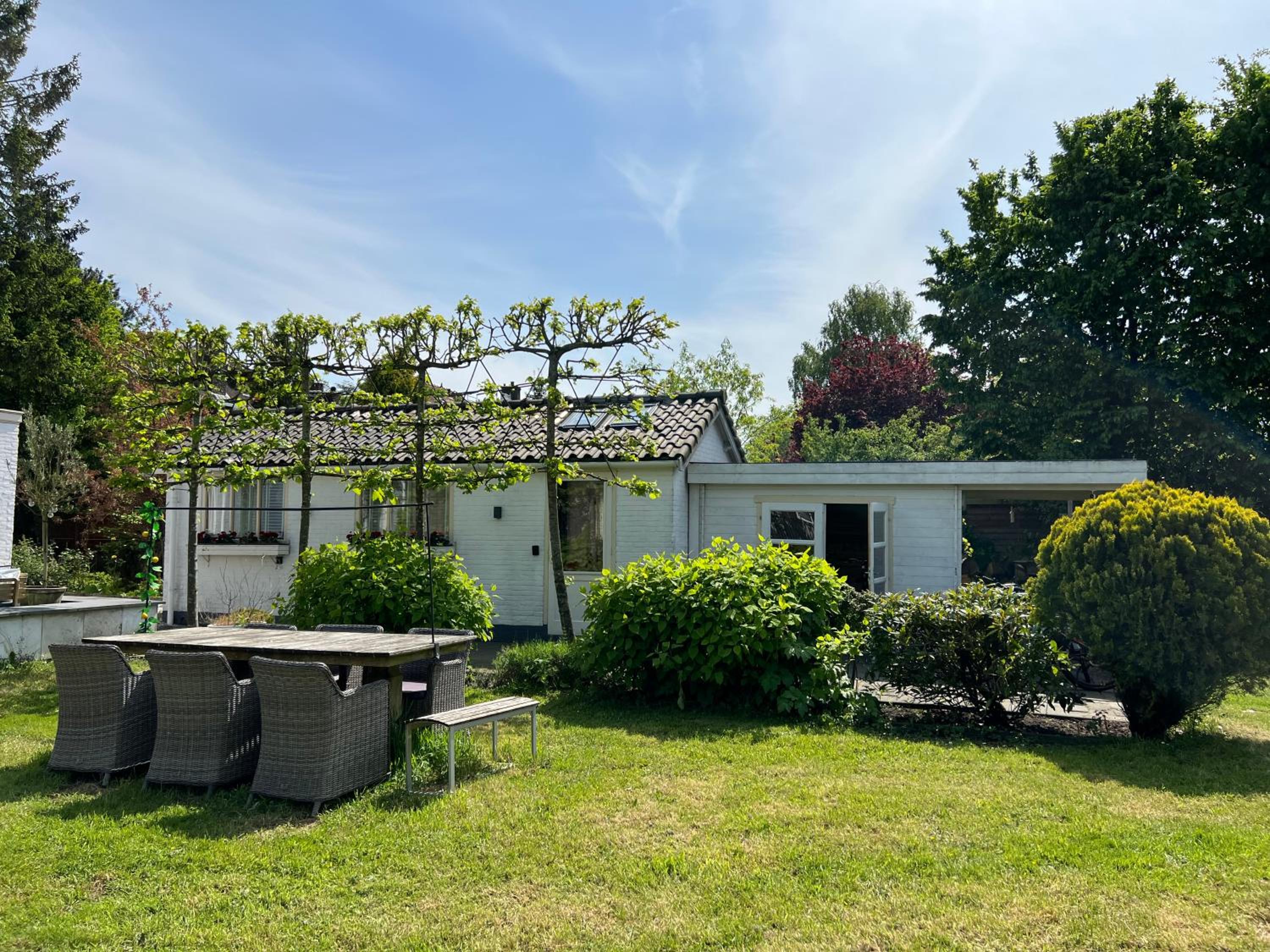 Tiny house in tuin van de statige villa Mariahof view 3