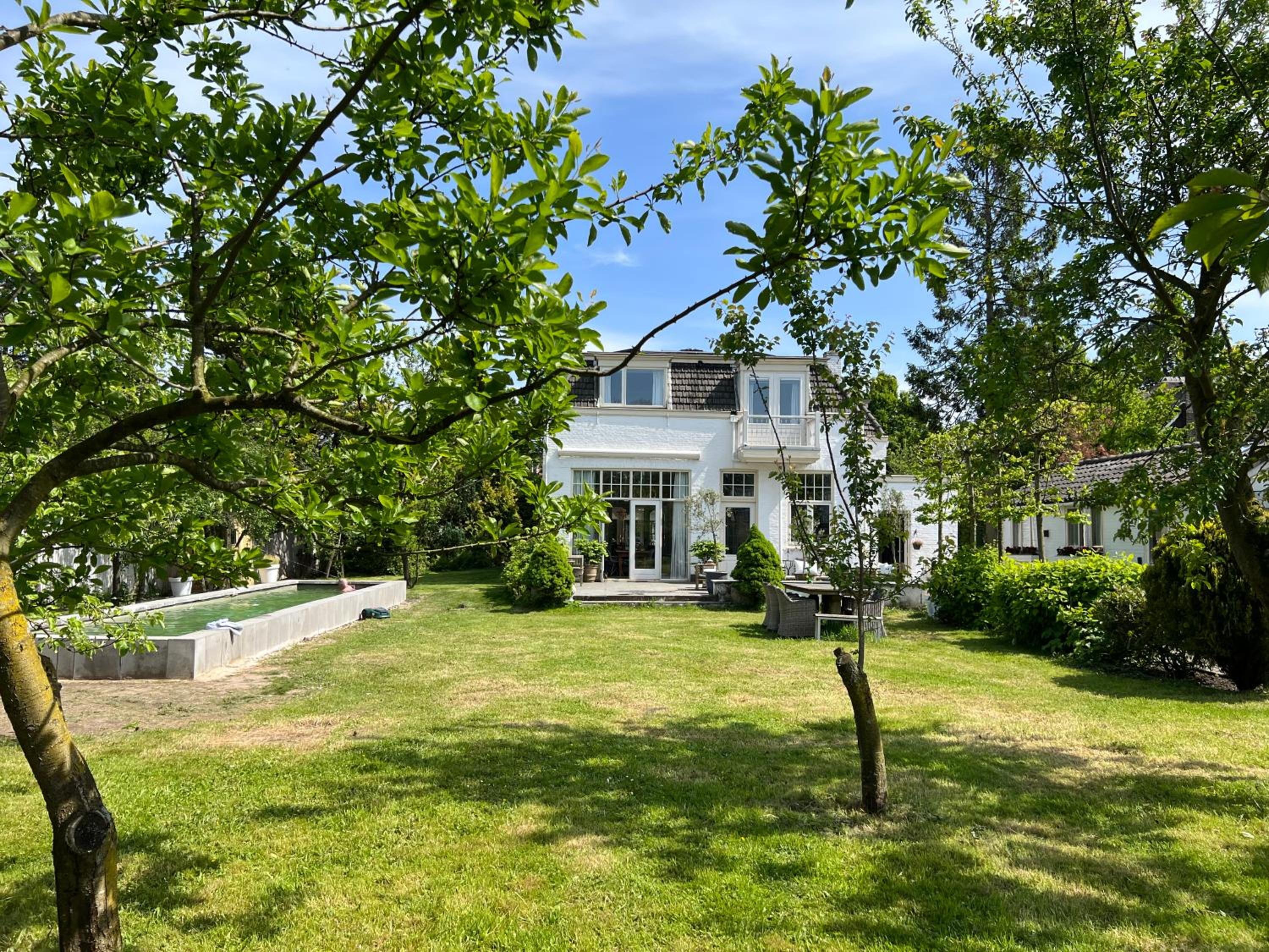 Tiny house in tuin van de statige villa Mariahof view 2