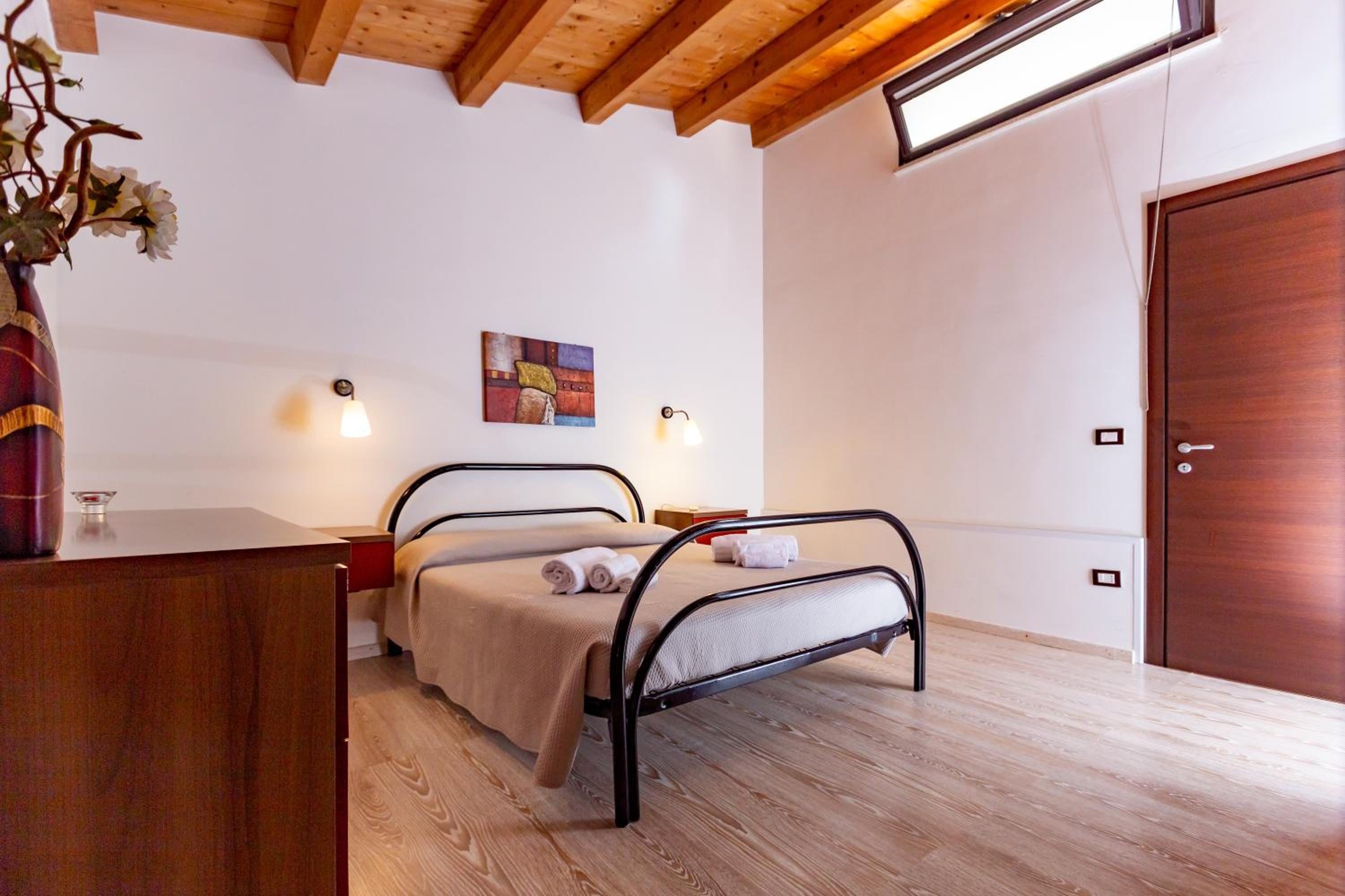 Villa Urania by Ortigia Apartments view 4