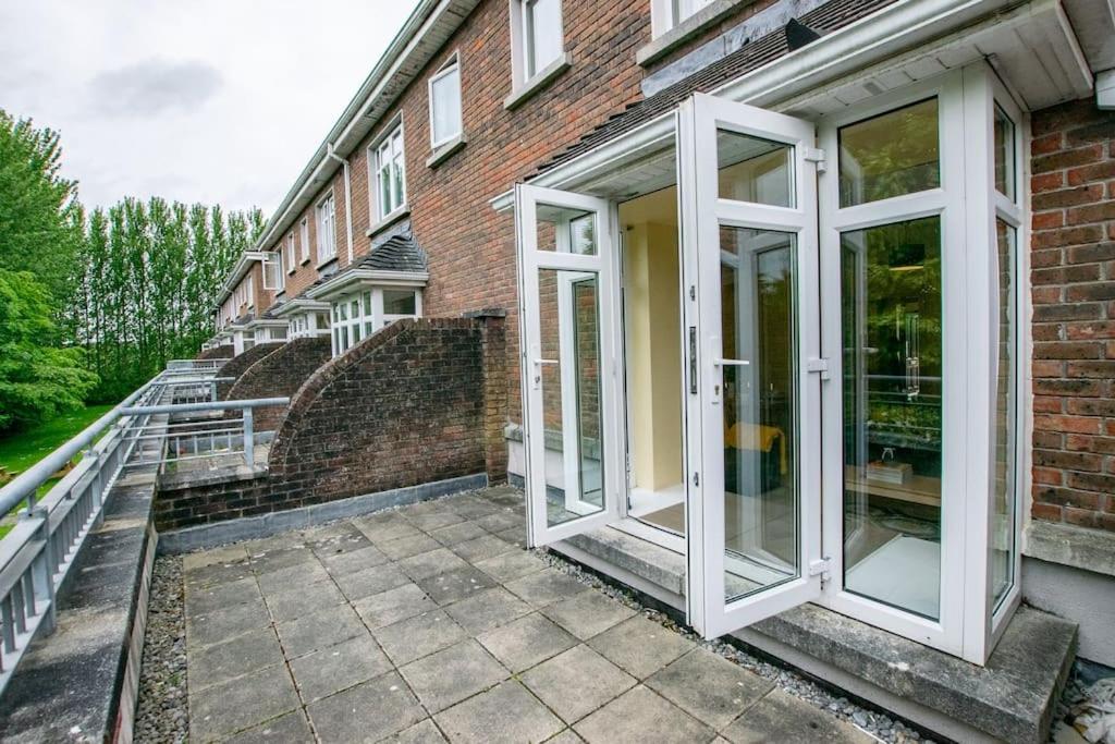 18 - Galway 4BR Duplex by Shortstays - Sleeps 8 view 2