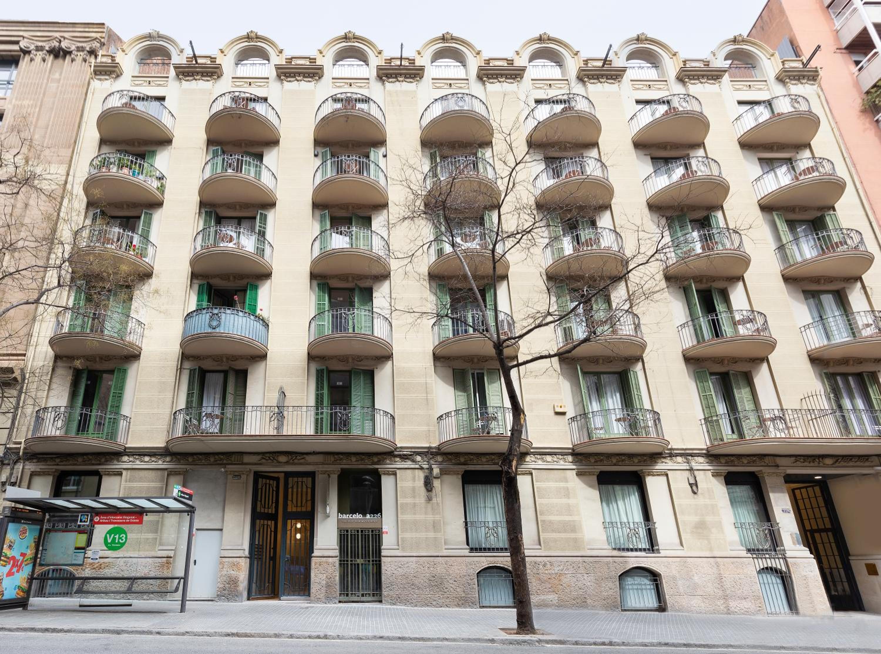 Ola Living Diagonal II Apartments