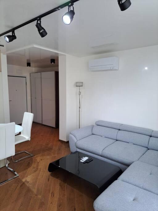 Luxury apartment in building K55 with free garage