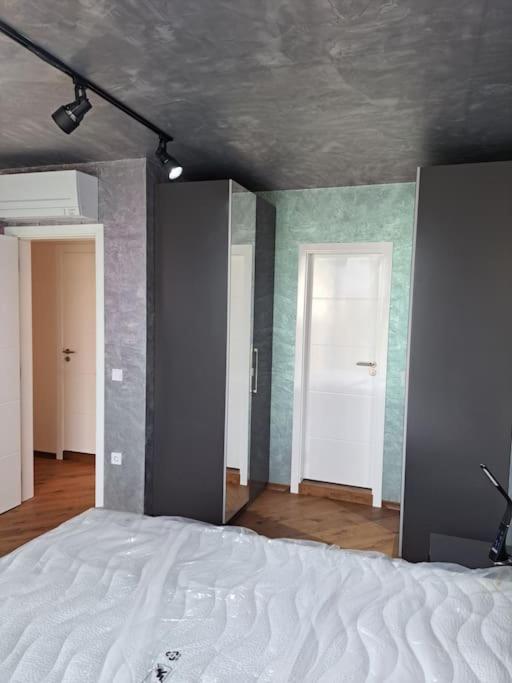 Luxury apartment in building K55 with free garage