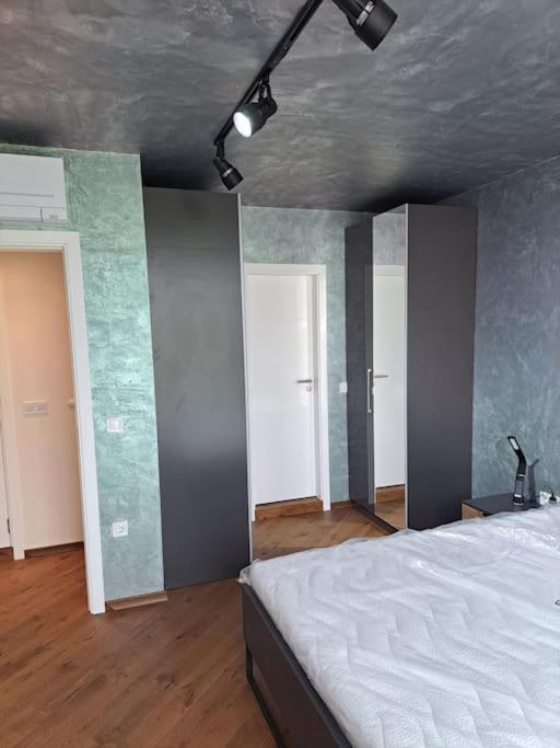 Luxury apartment in building K55 with free garage