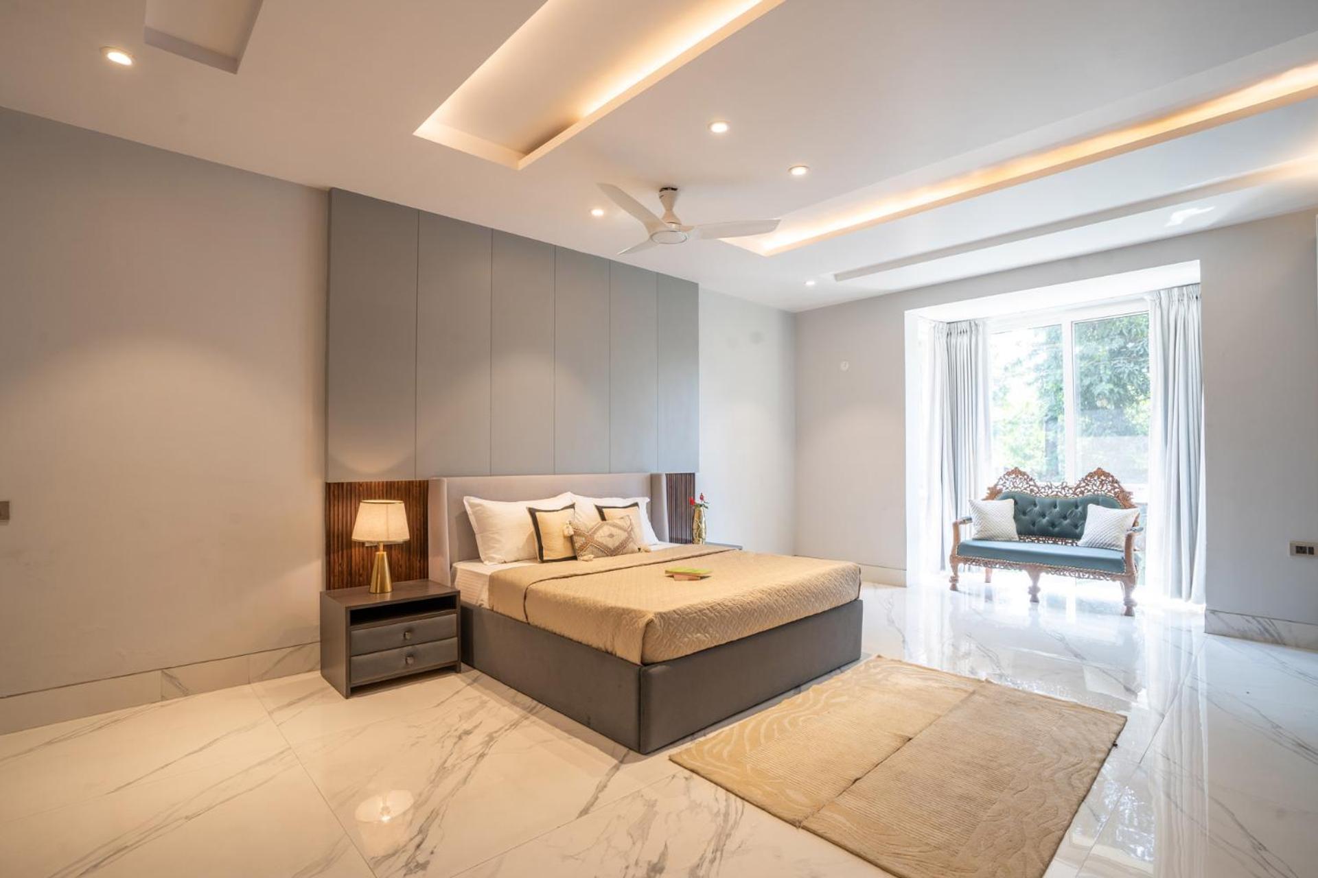 StayVista at Estate 10 by GTV Estate Luxury Private Pool Villa in Delhi view 2