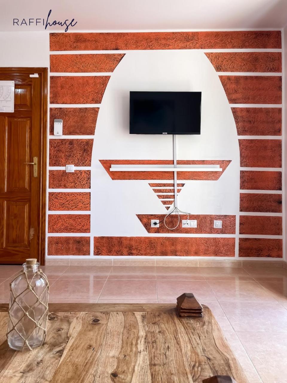 Raffi House