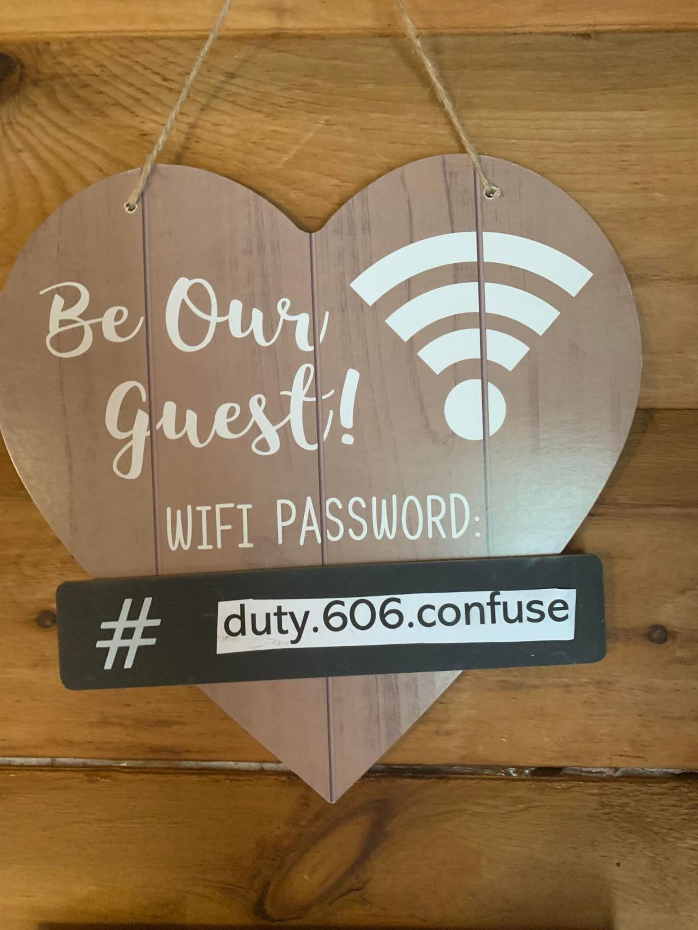 Huntington Vacations - Log Cabin in the Field - Property Image 15