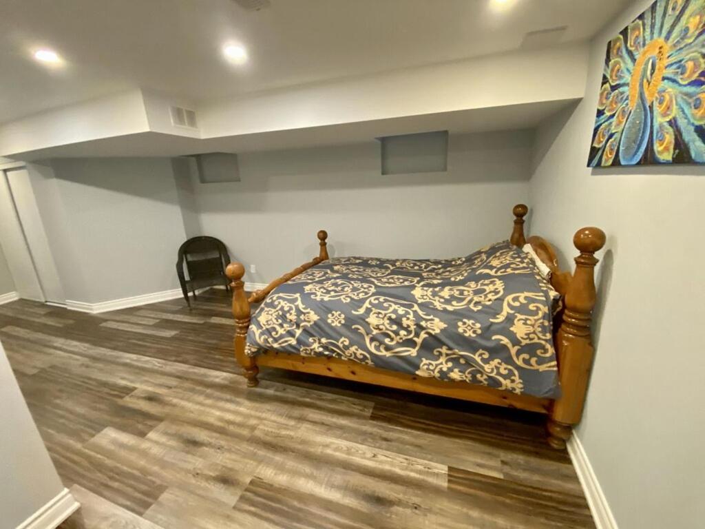 2 bedroom with 2 ensuites Unit in Richmond Hill