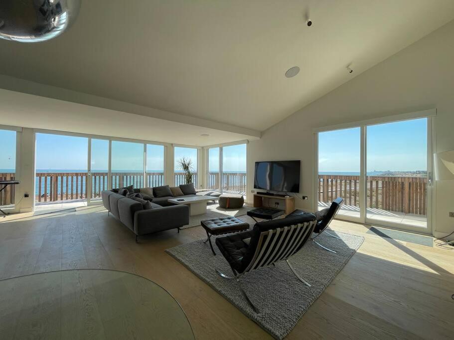 Scandi Beach