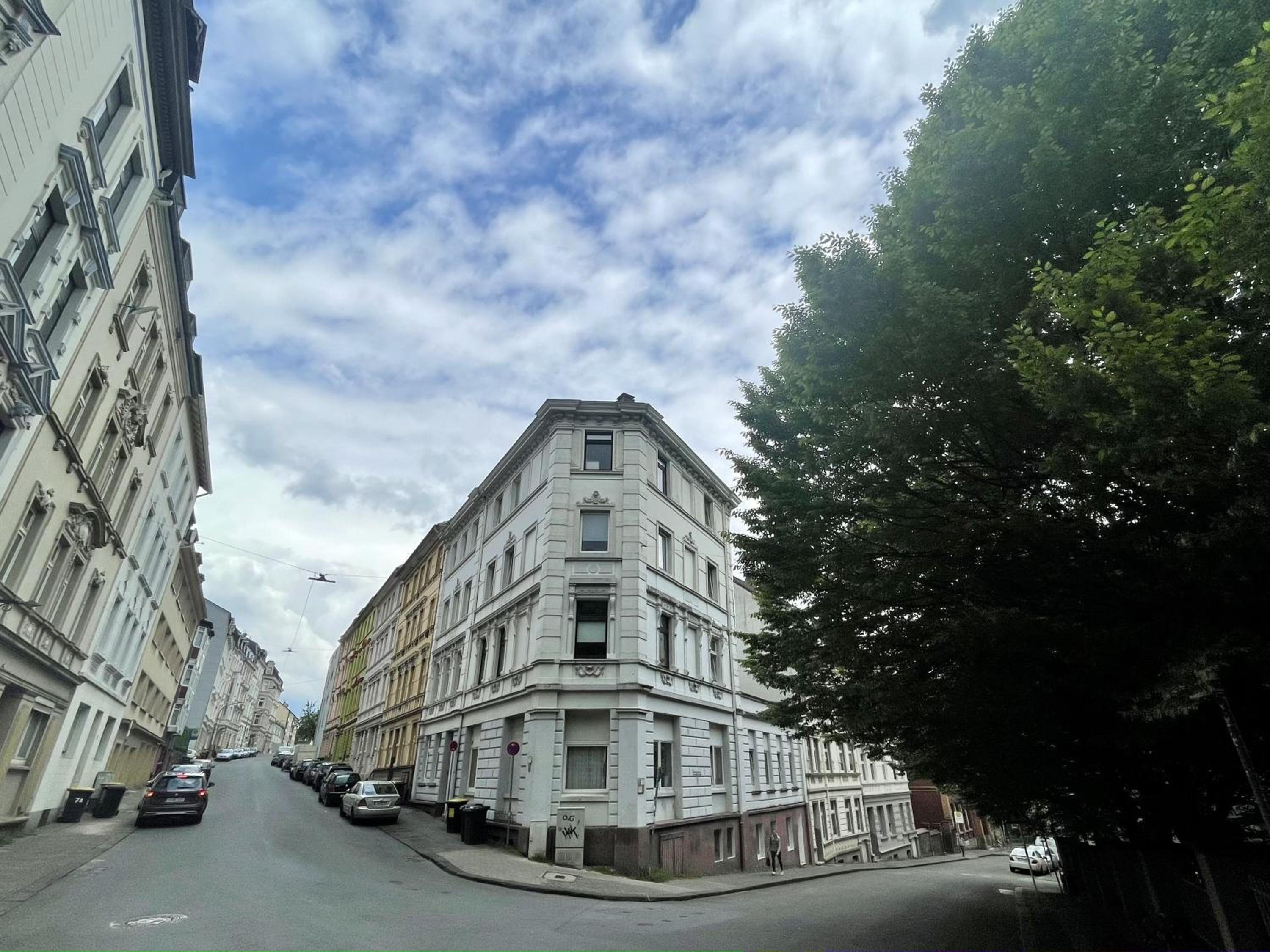 Nostalgie Apartment - 3 Zimmer, 5 Betten, 7 Personen, kontaktloses Einchecken, Netflix en Wuppertal