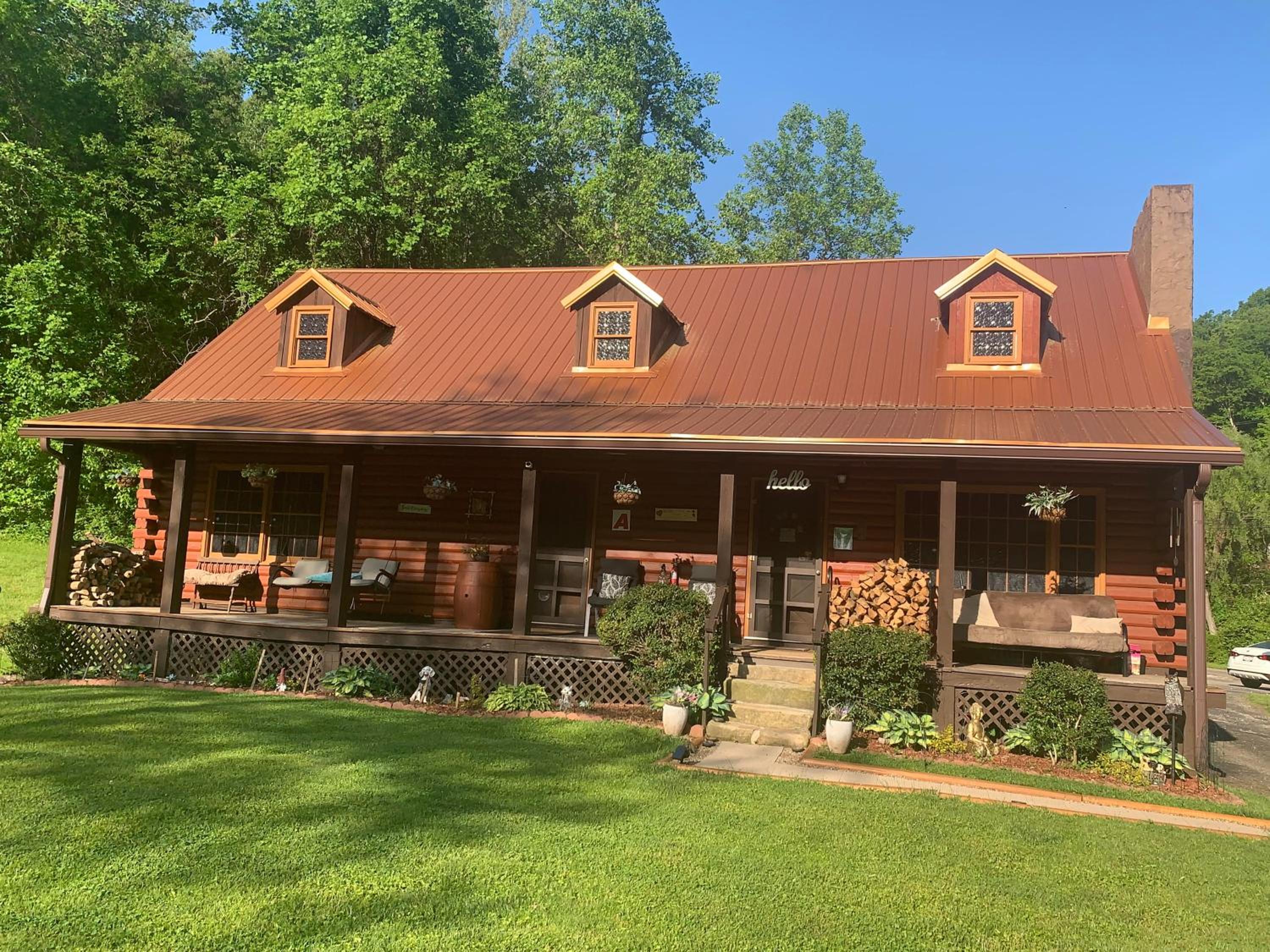 Huntington Vacations - Log Cabin in the Field - Property Image 16