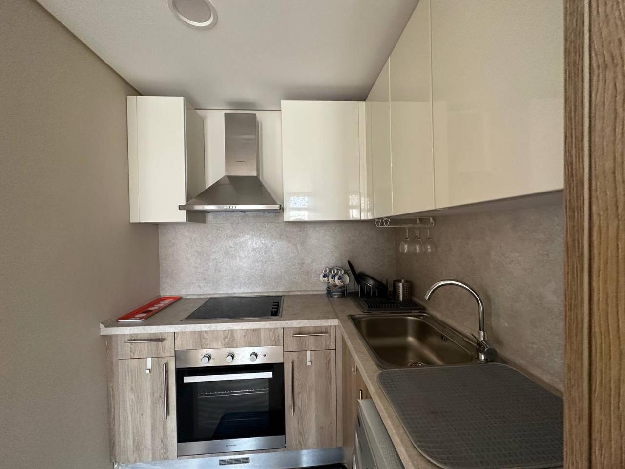 Mangroovy Tasteful 1 bedroom