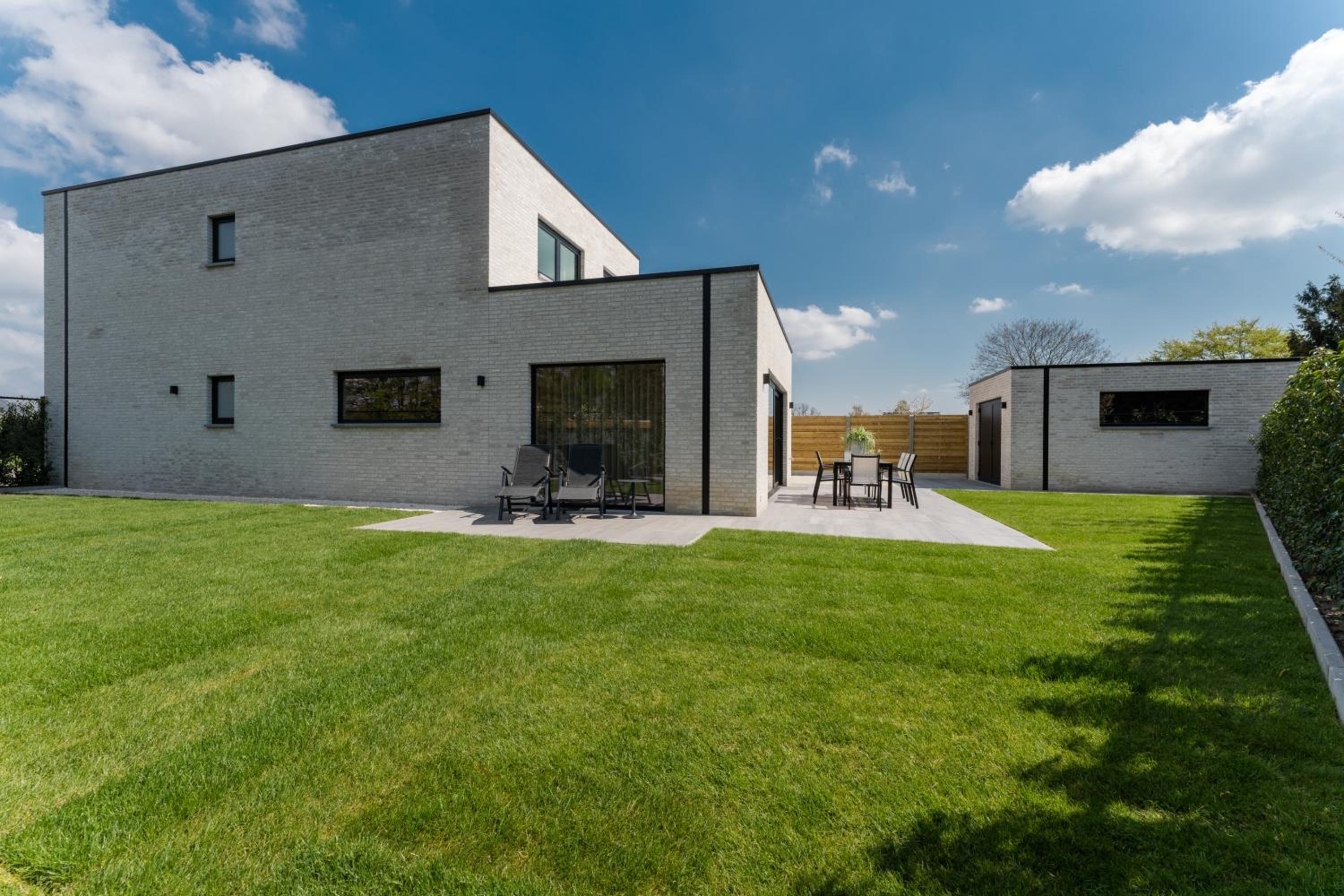 Luxury house 