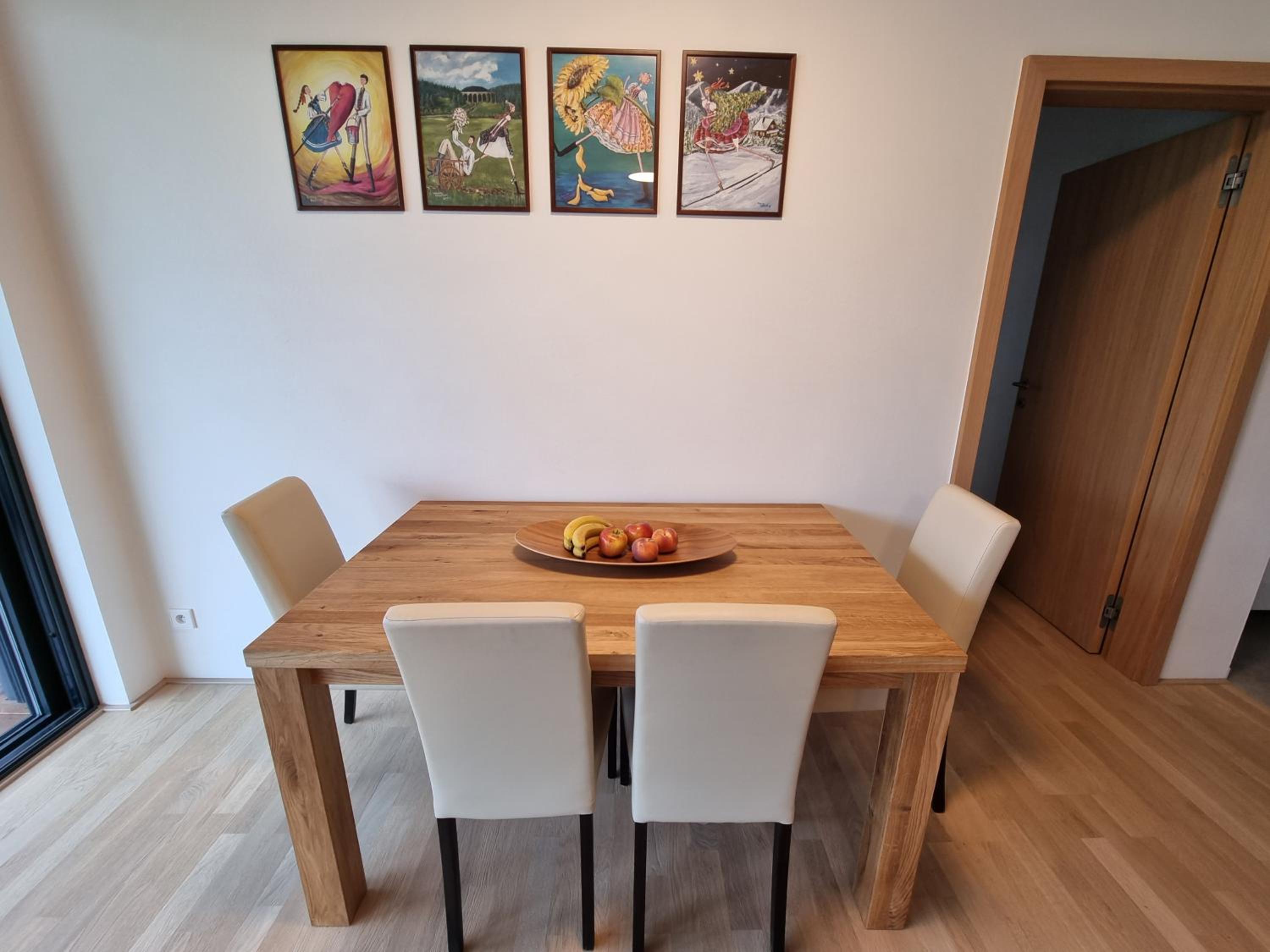 Quiet 1-bedroom in a basement of new villa