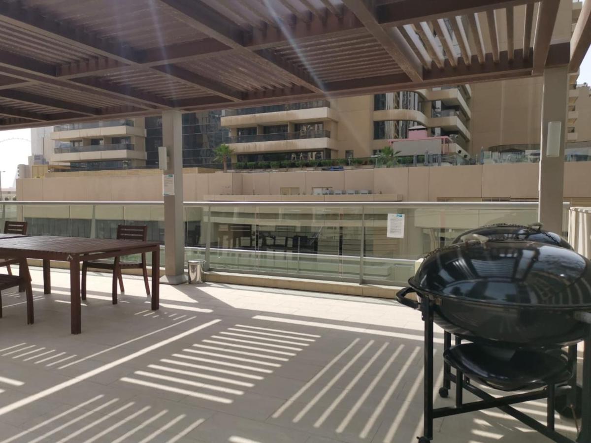 Vacay Lettings - 1 Bed at Iris Blue, Dubai Marina