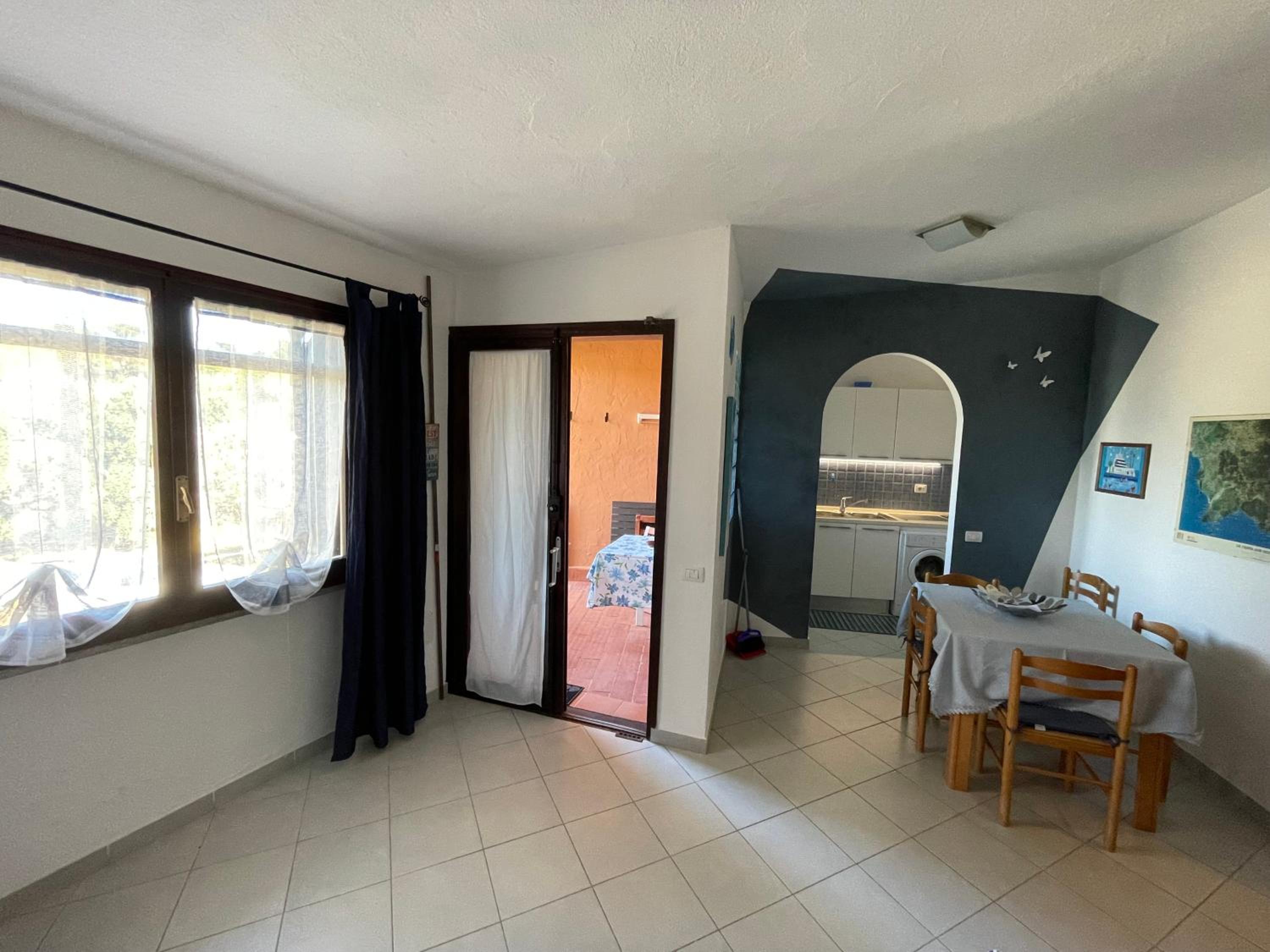 Blue House, 300m to beach photo 2