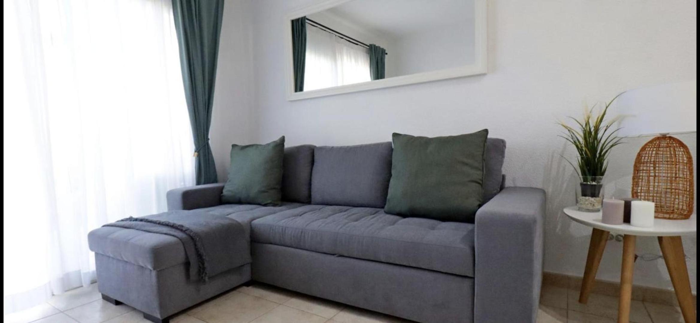 Stunning Refurbished 1 bedroom apartment