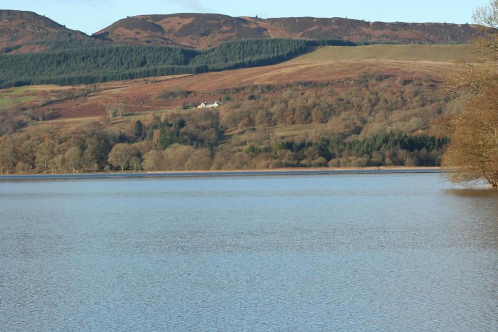 The Old Barn - cottage with spectacular lake view view 3