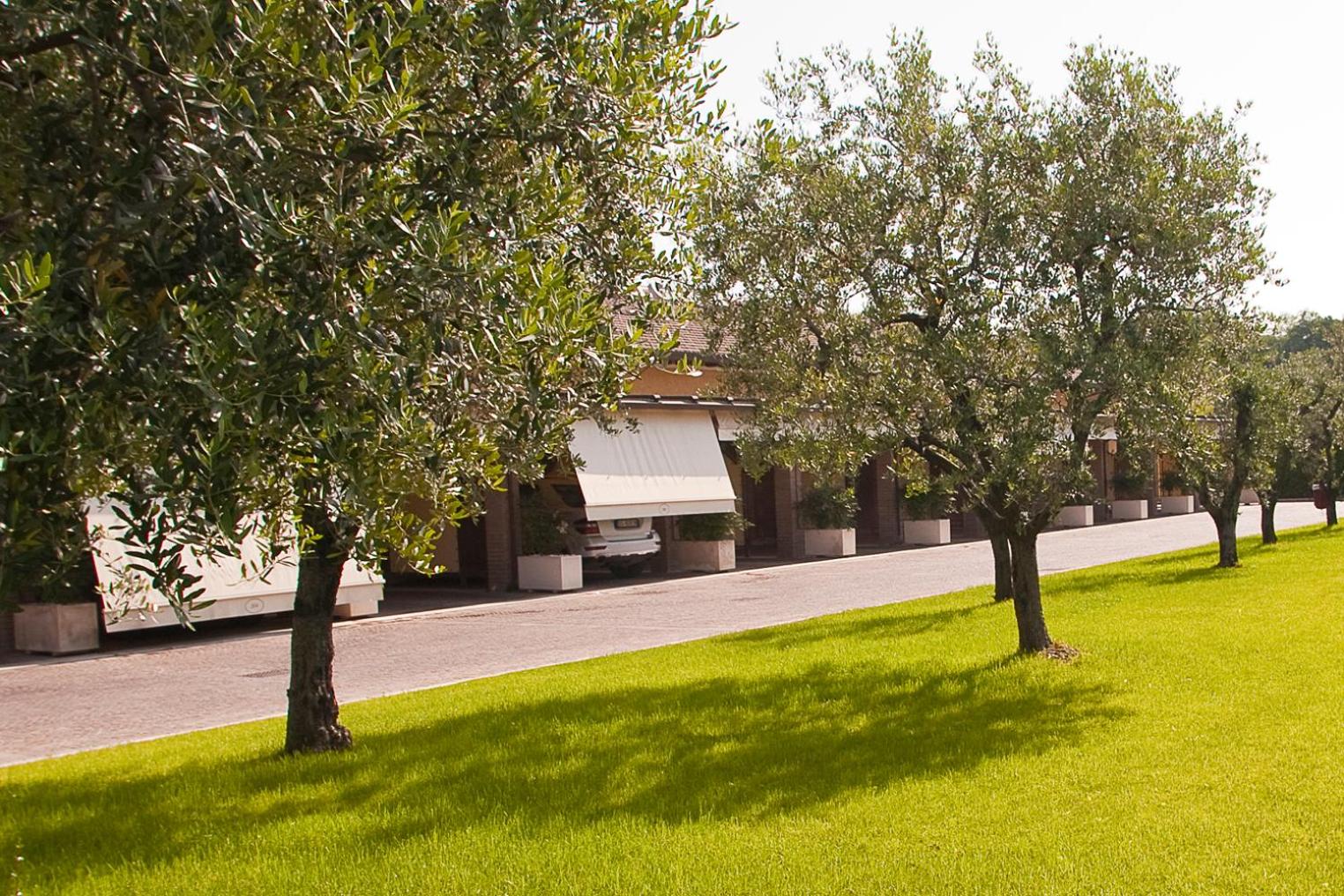 Hotel Vip's Motel Luxury Accommodation & Spa