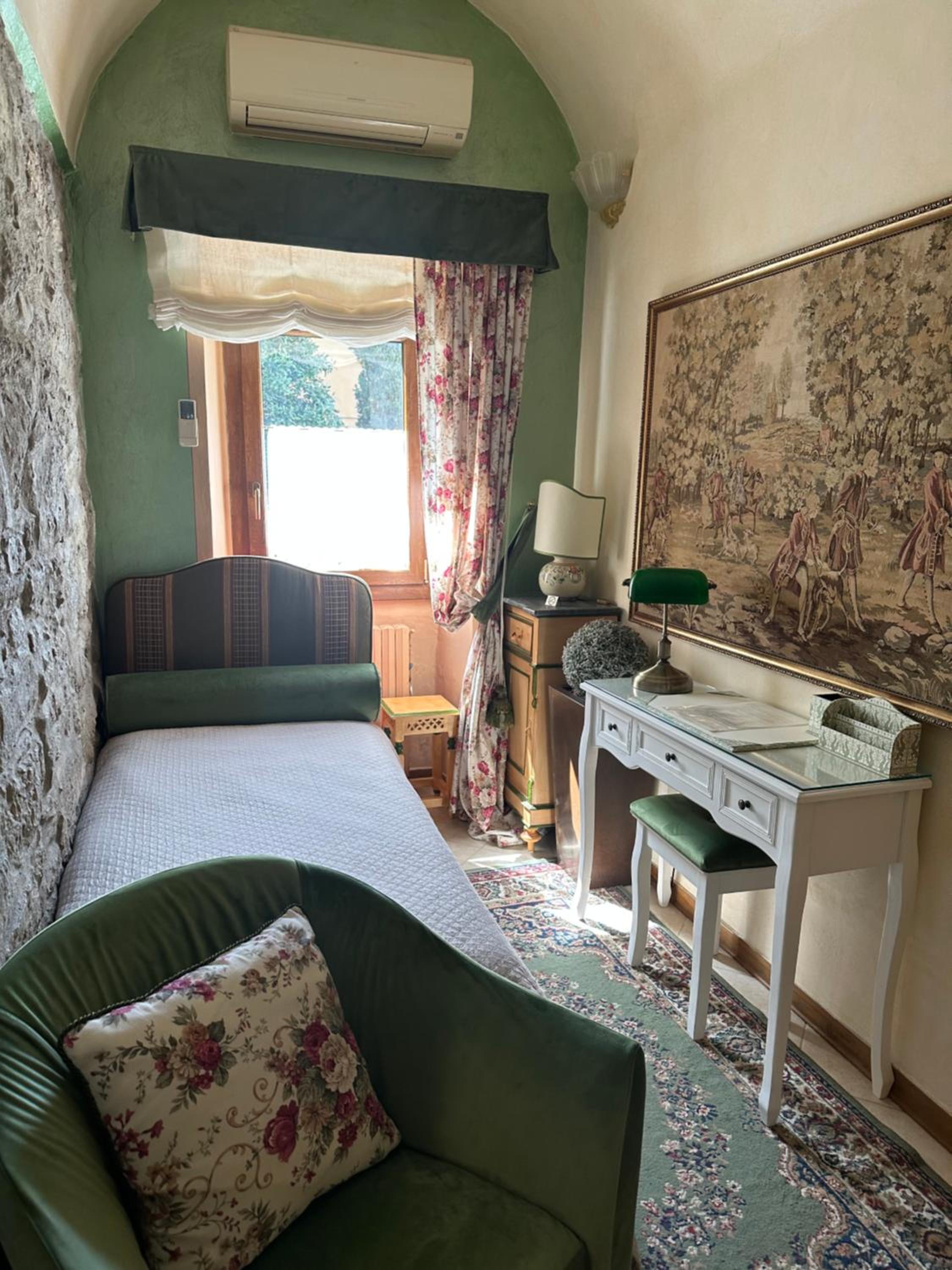Elegante bilocale / Elegant Double Room