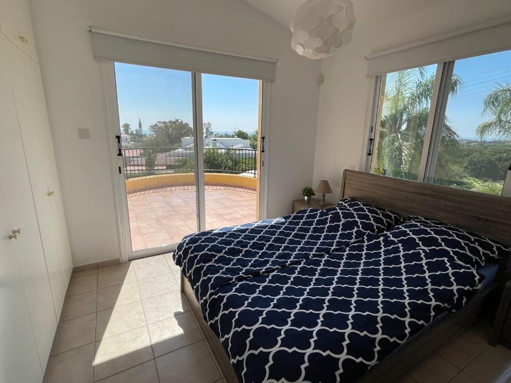 Coral Bay new furnished private villa with pool