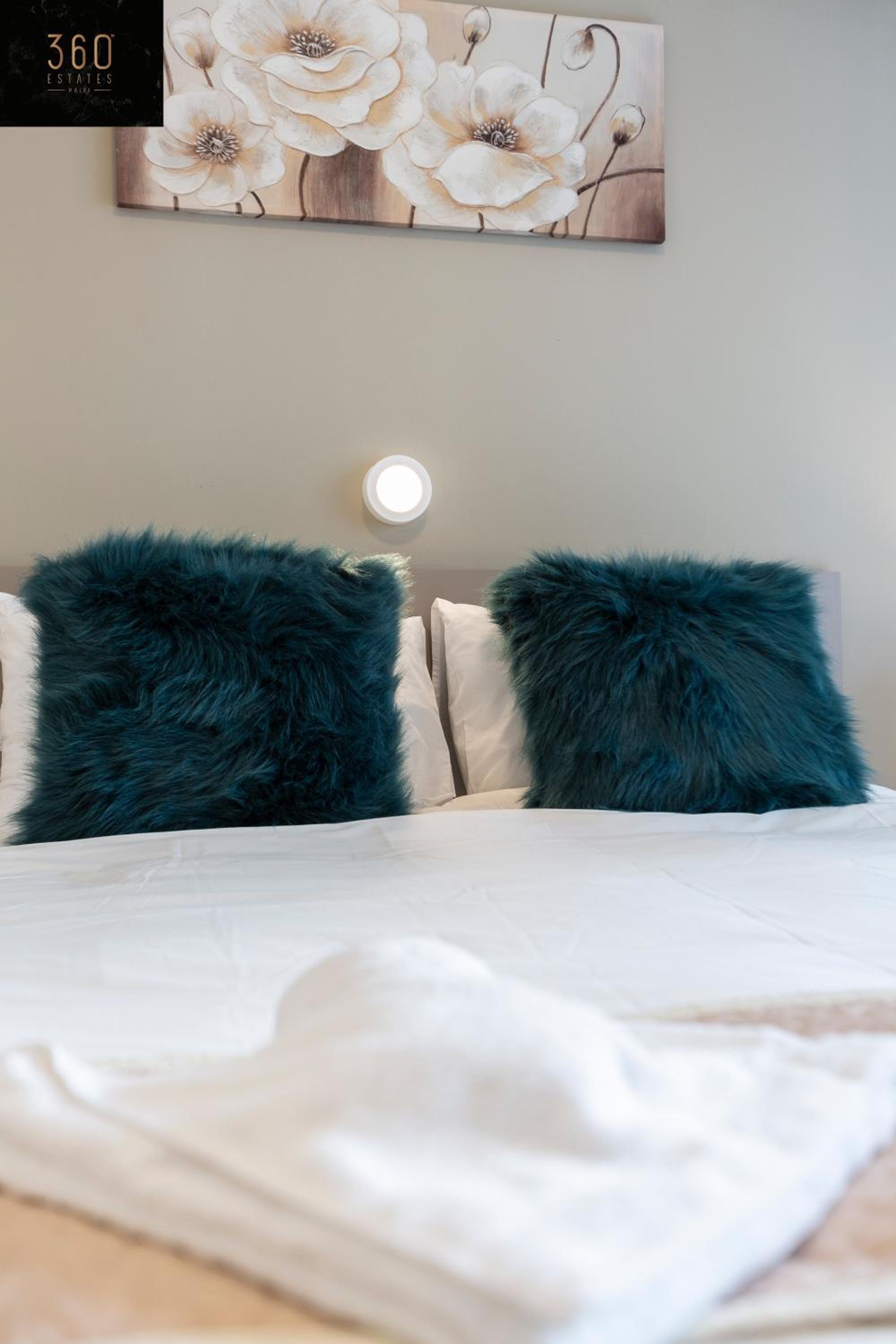 The Emerald Suite Stay by 360 Estates photo 3