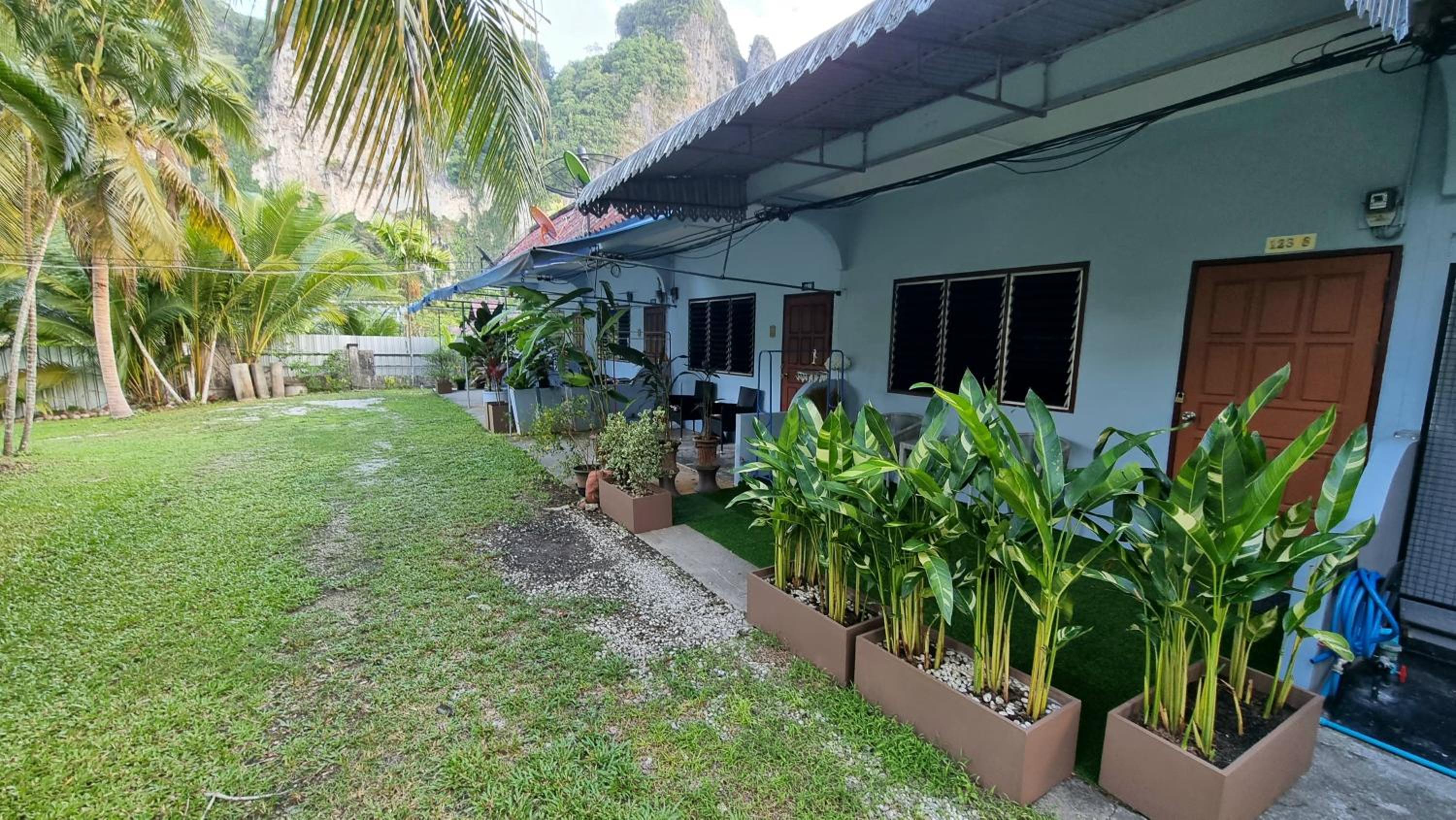 La Belle Cliff View