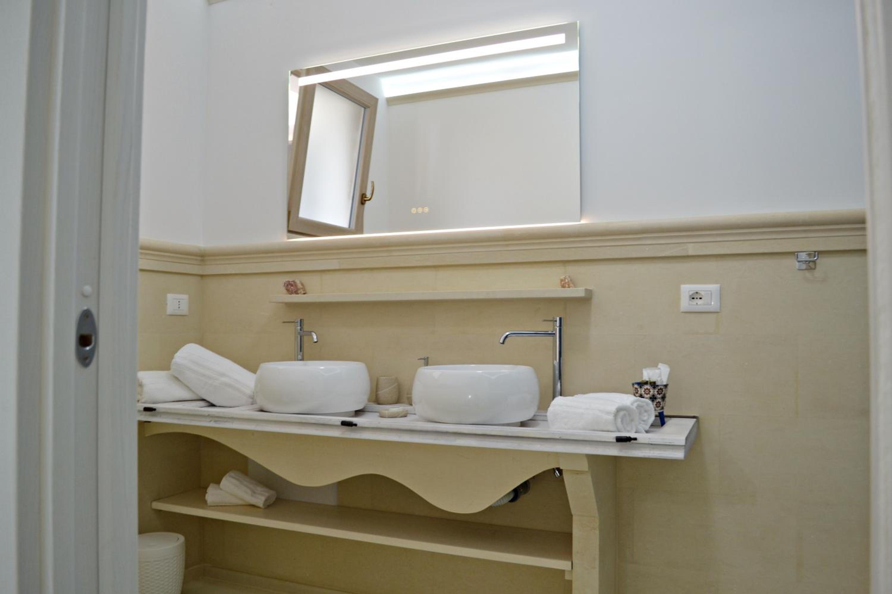 Arbor Exclusive B&B
