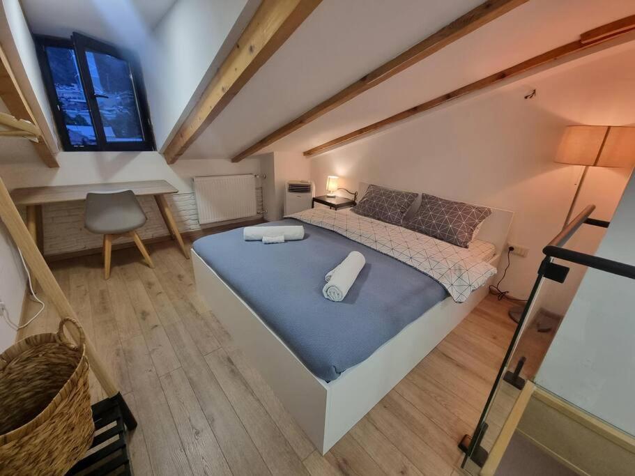 Cute Modern 2 Bedroom Apartment For Digital Nomads view 2