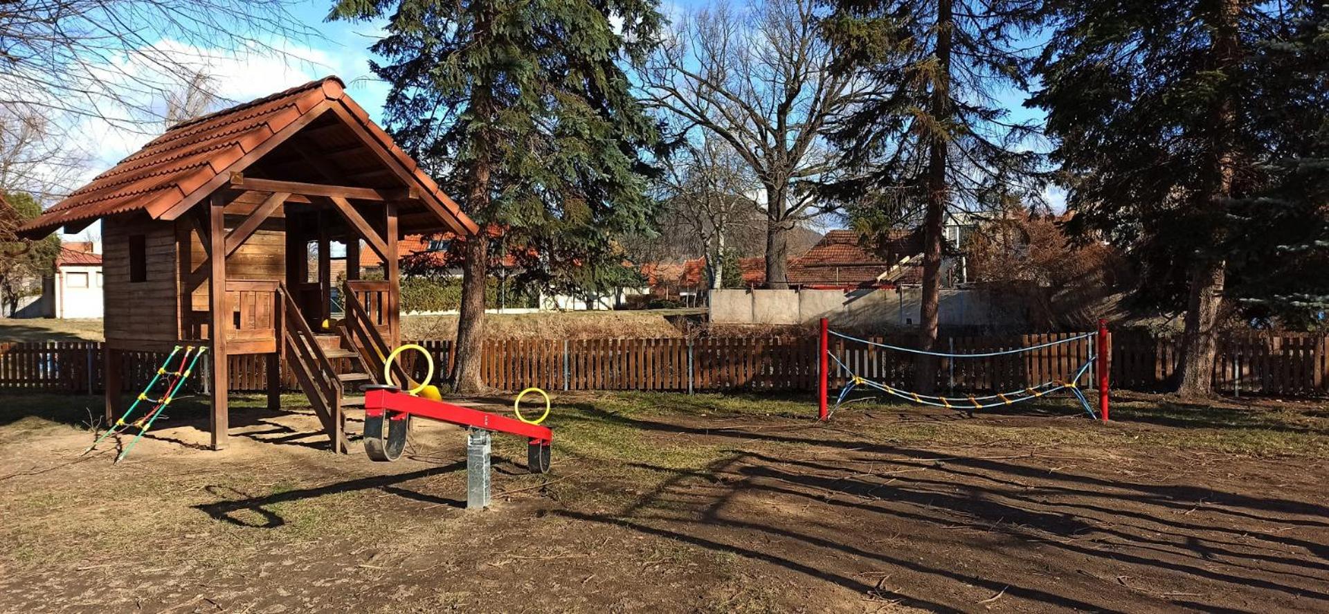 Chata Lucie pod Řípem