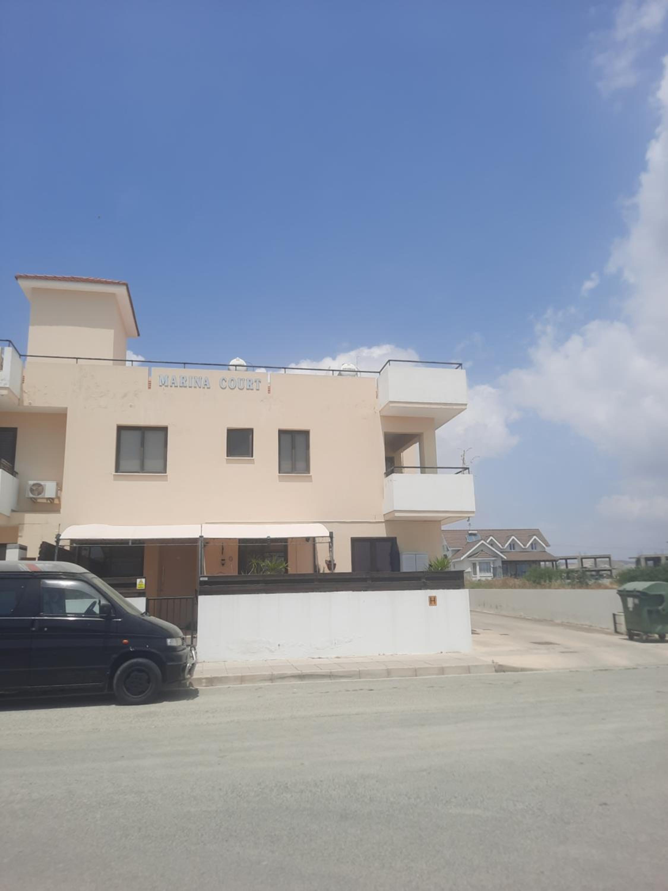 Marina Court Holiday Flat
