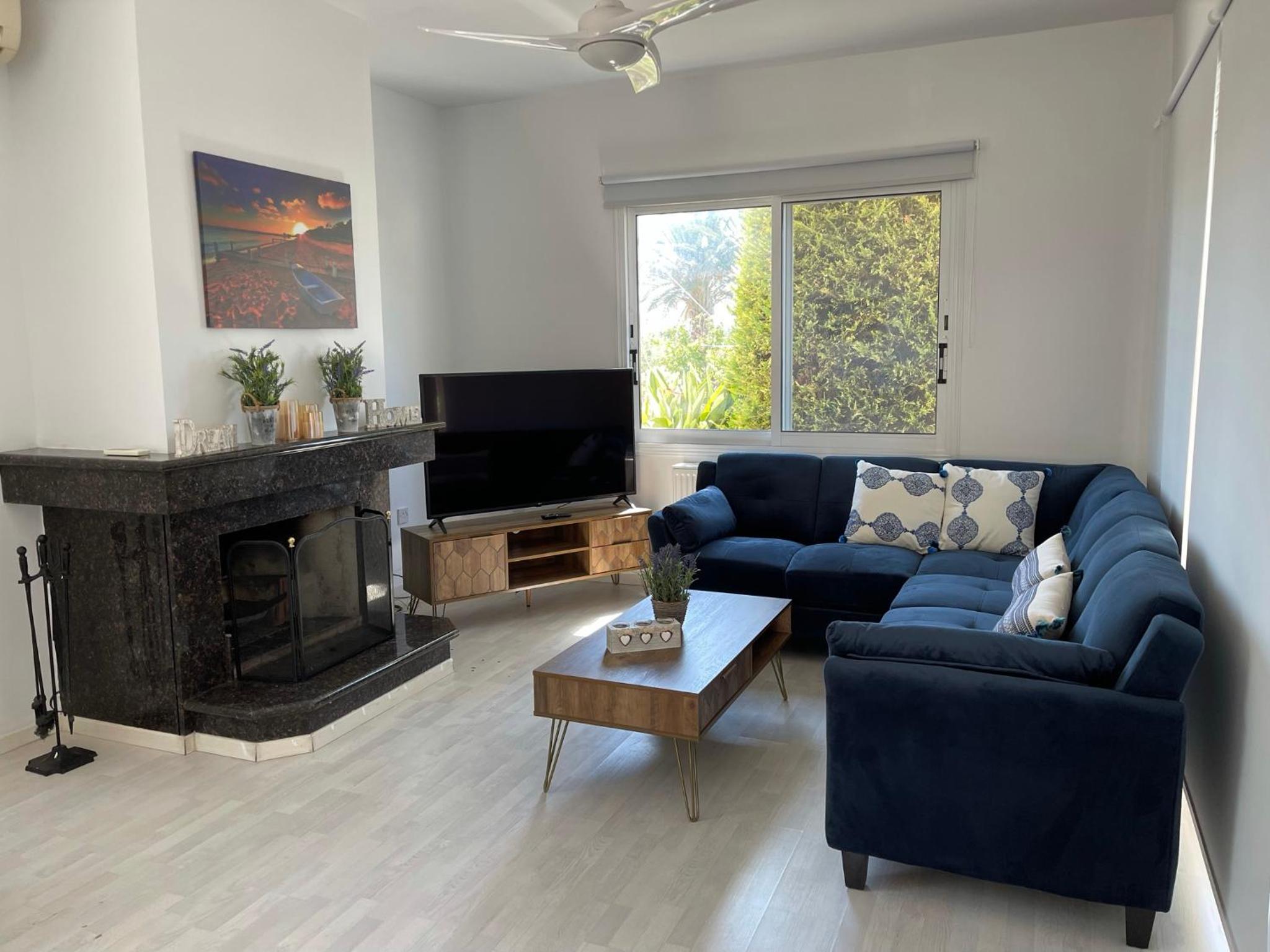 Coral Bay new furnished private villa with pool