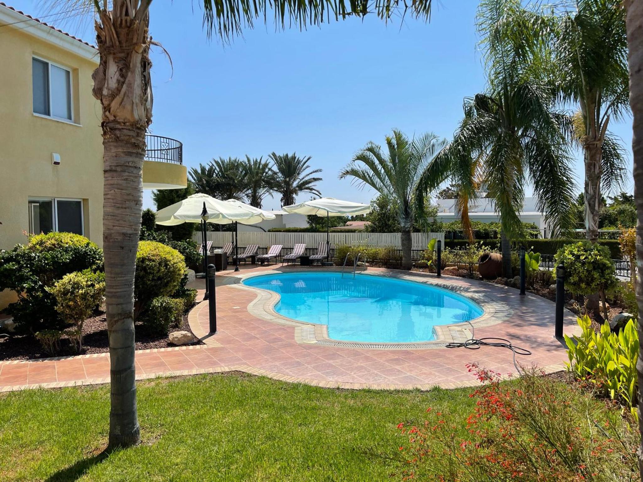 Coral Bay new furnished private villa with pool