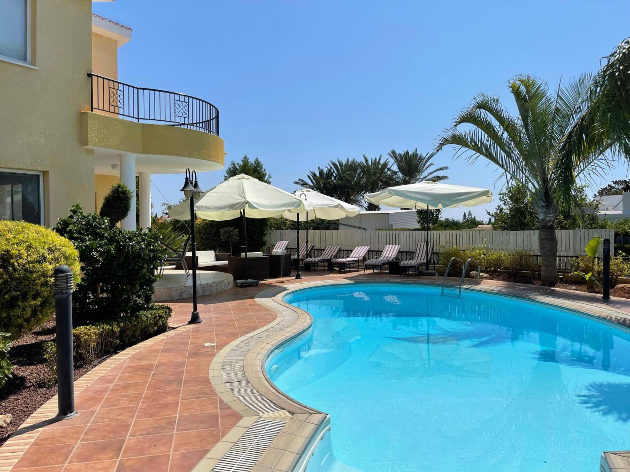 Coral Bay new furnished private villa with pool