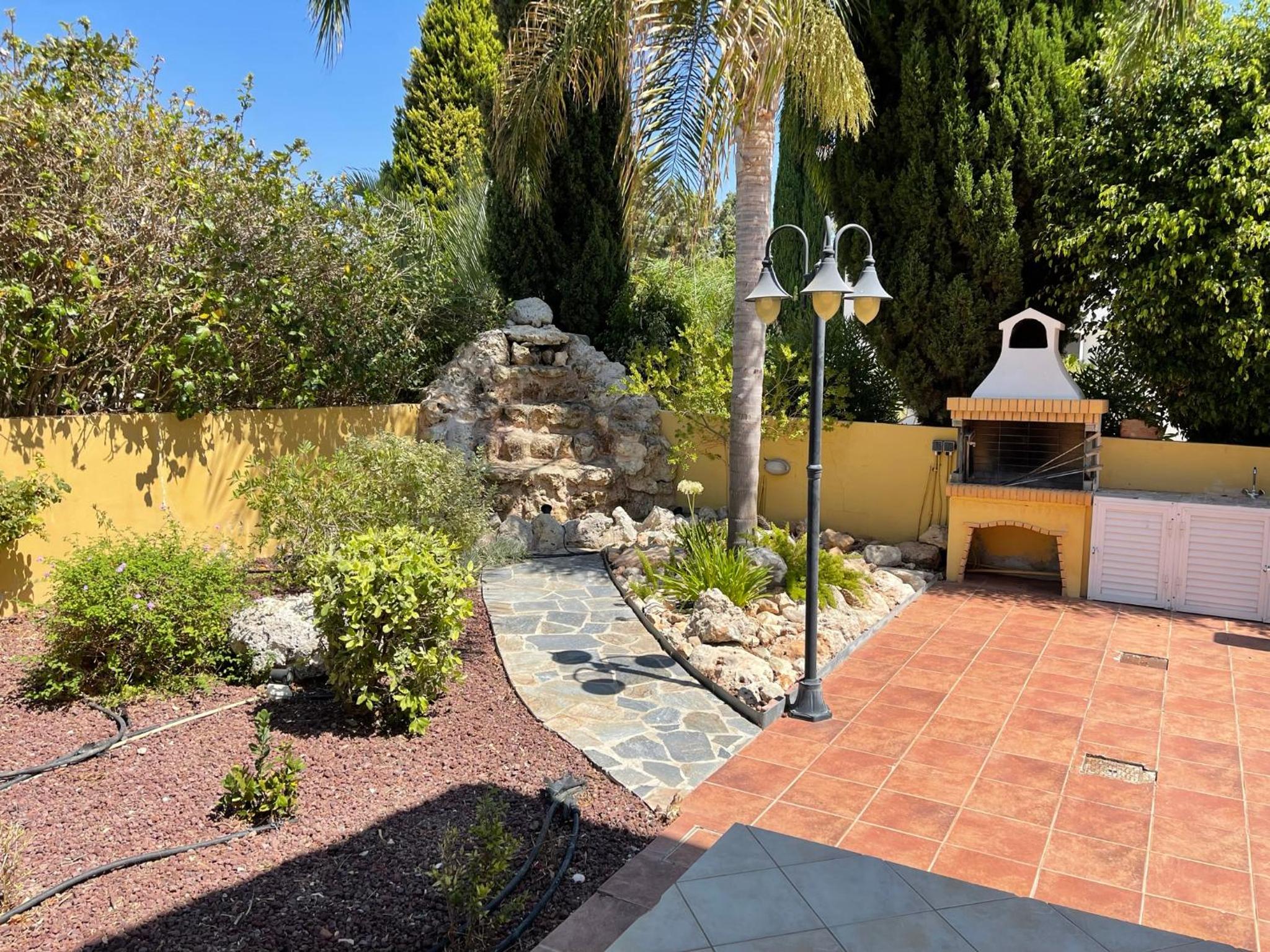 Coral Bay new furnished private villa with pool