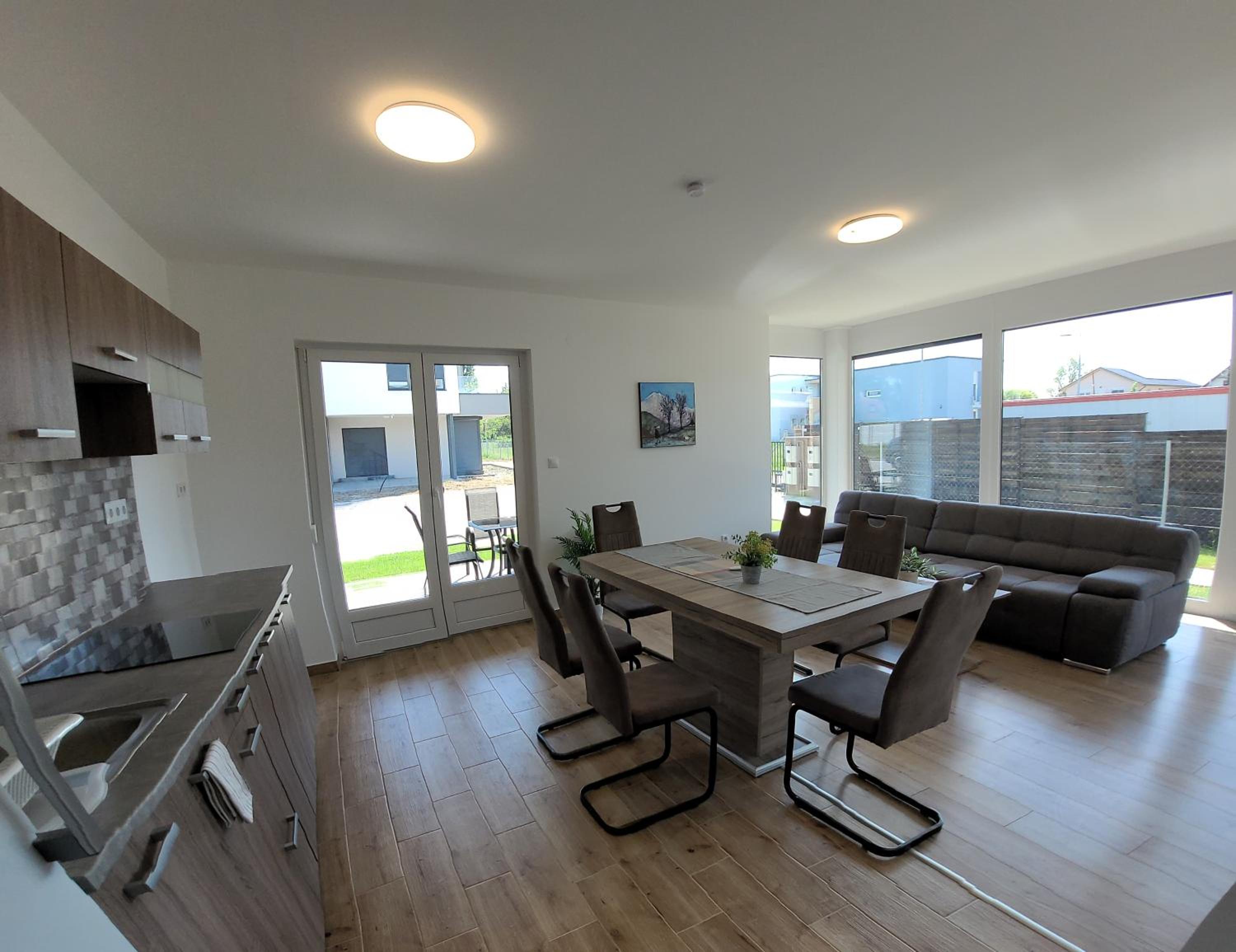 Zea Apartmanház