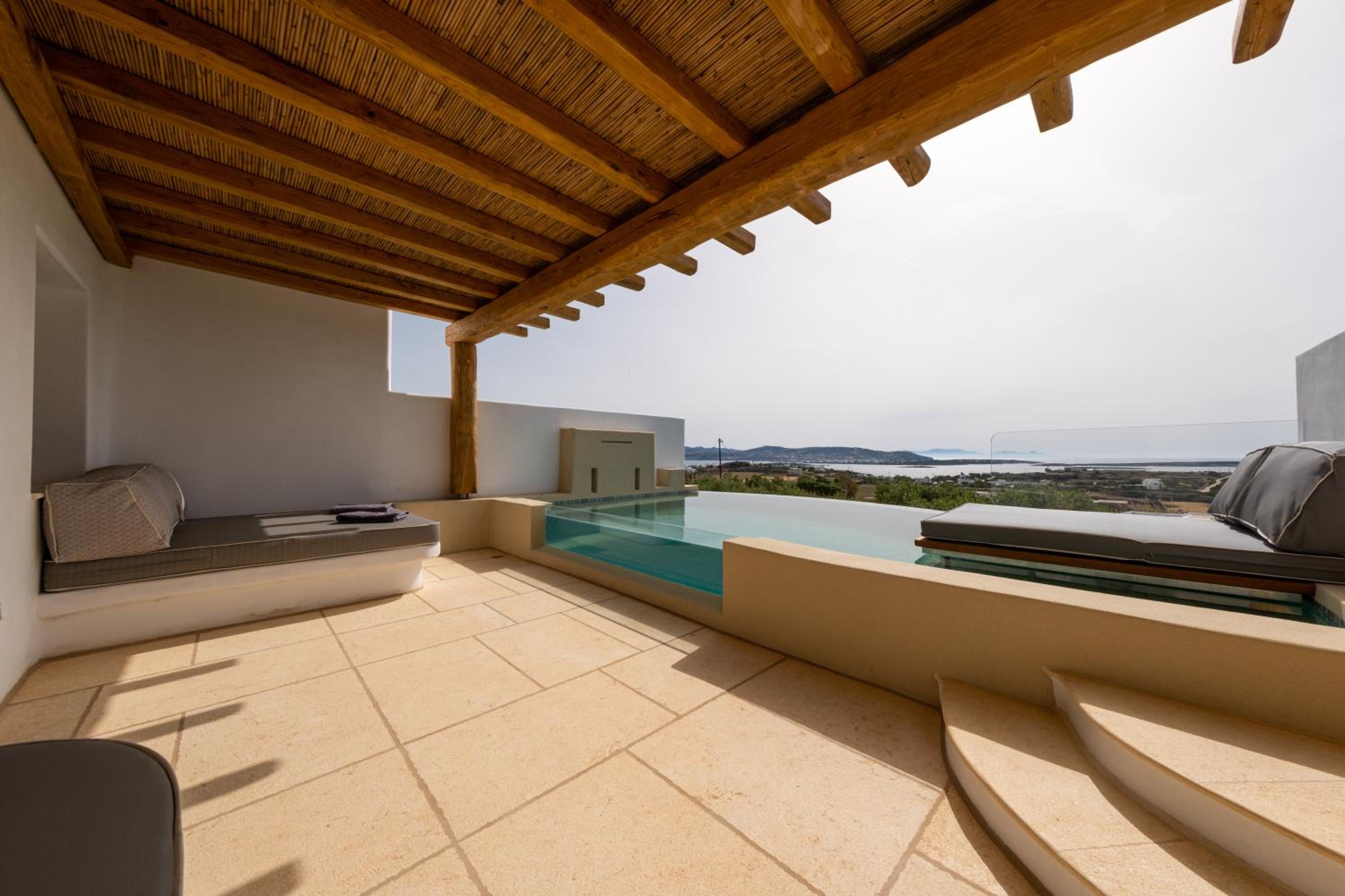 Anna Platanou Suites