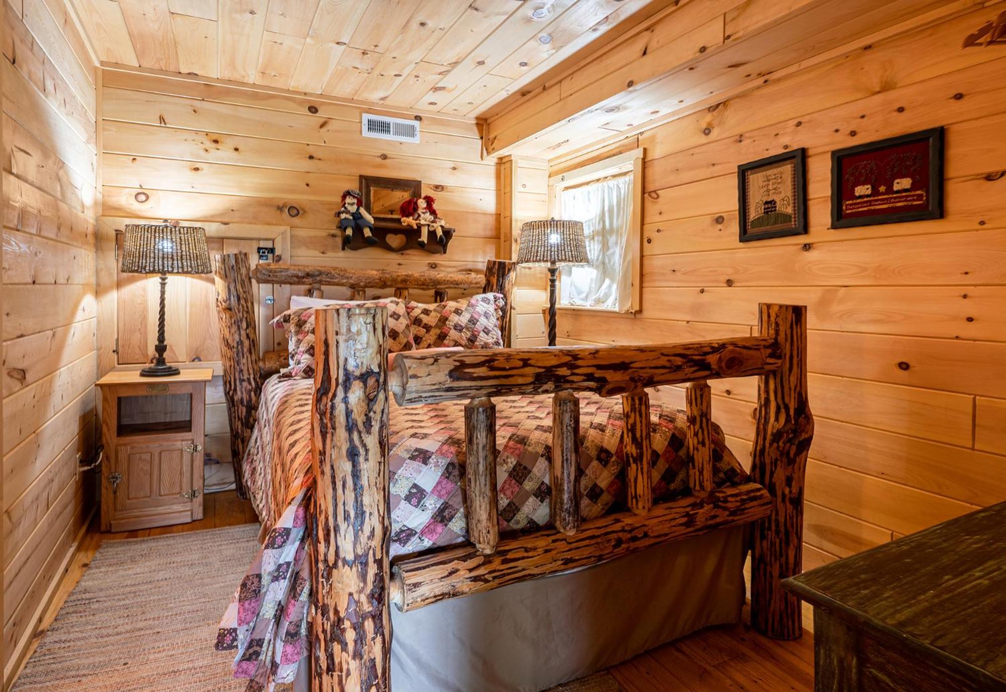 Heaven Sent - Spacious Family Cabin on Lake Nantahala