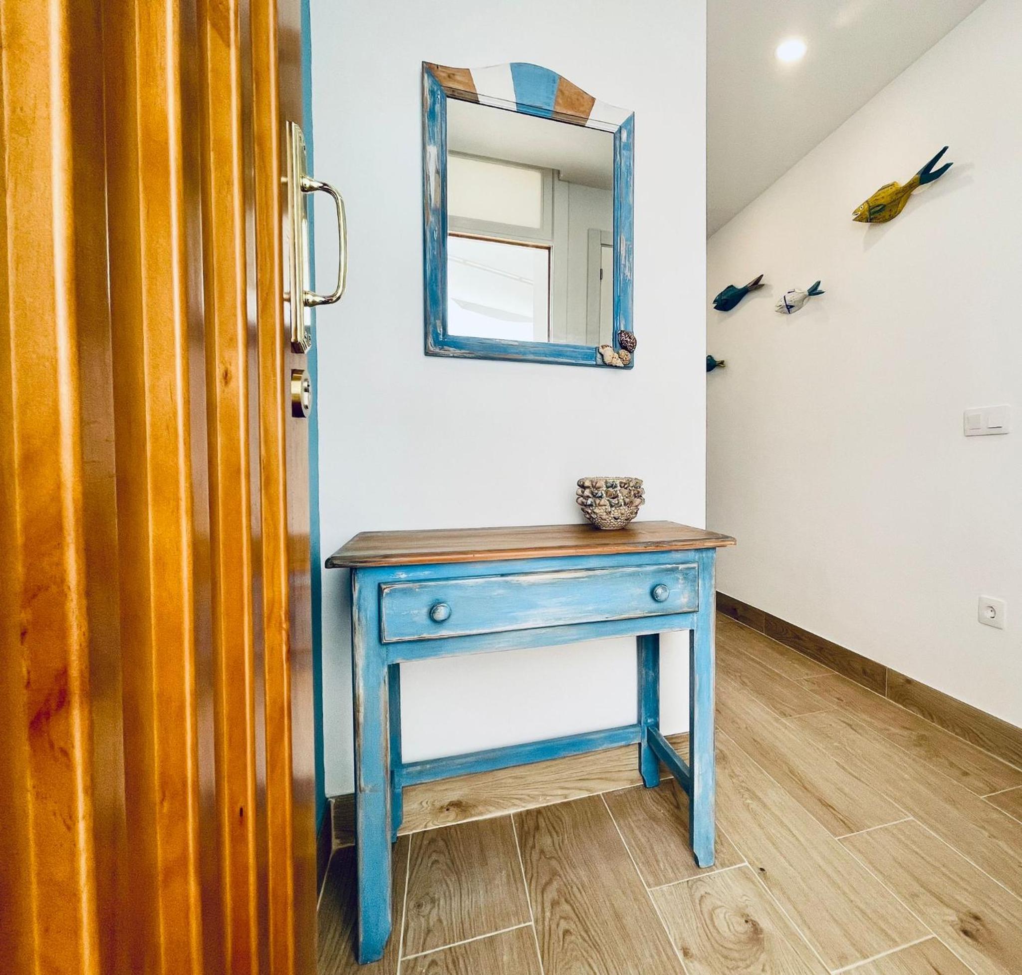 Apartment - Sleeps 2 - Terrace - Pool