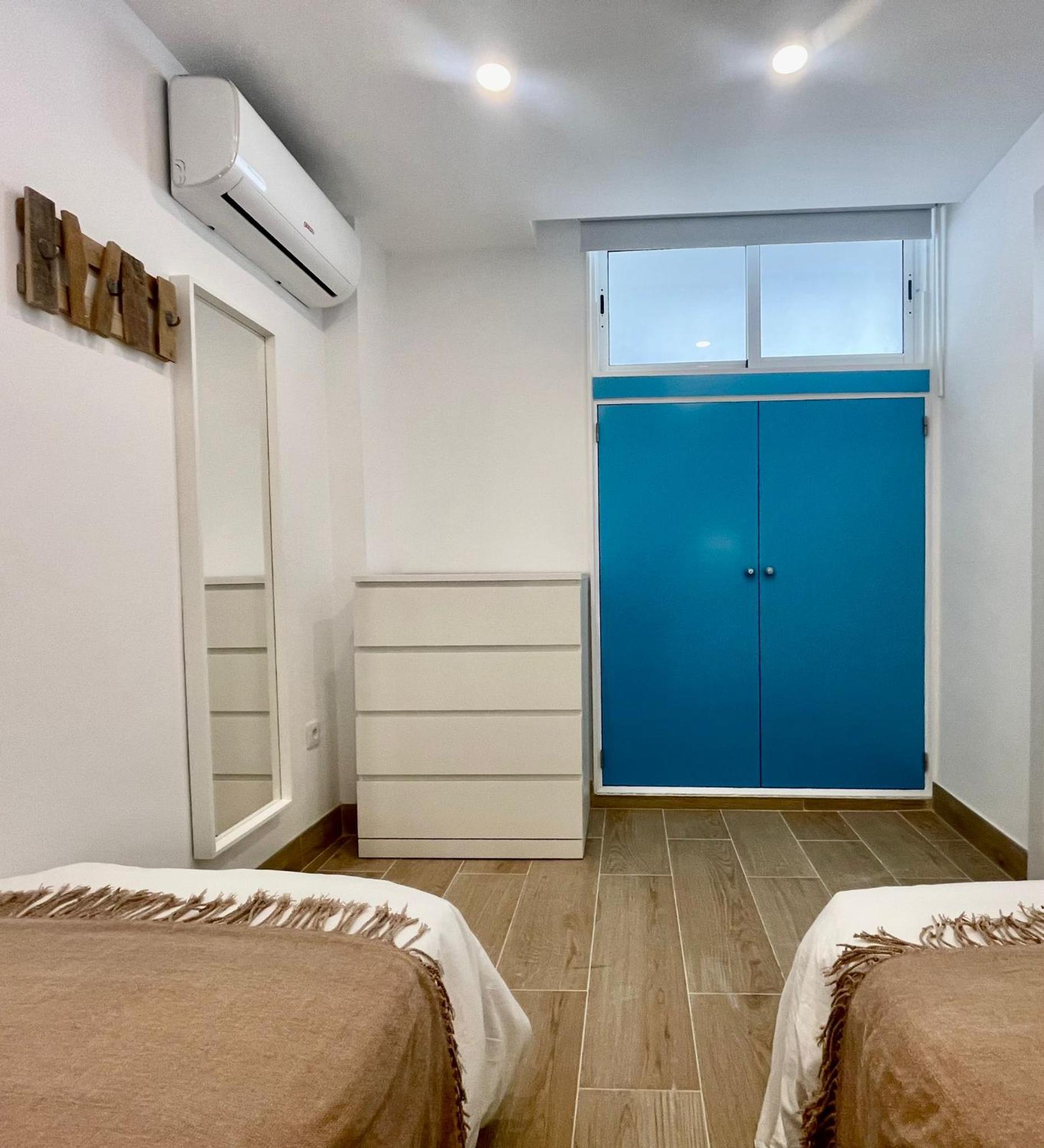 Apartment - Sleeps 2 - Terrace - Pool