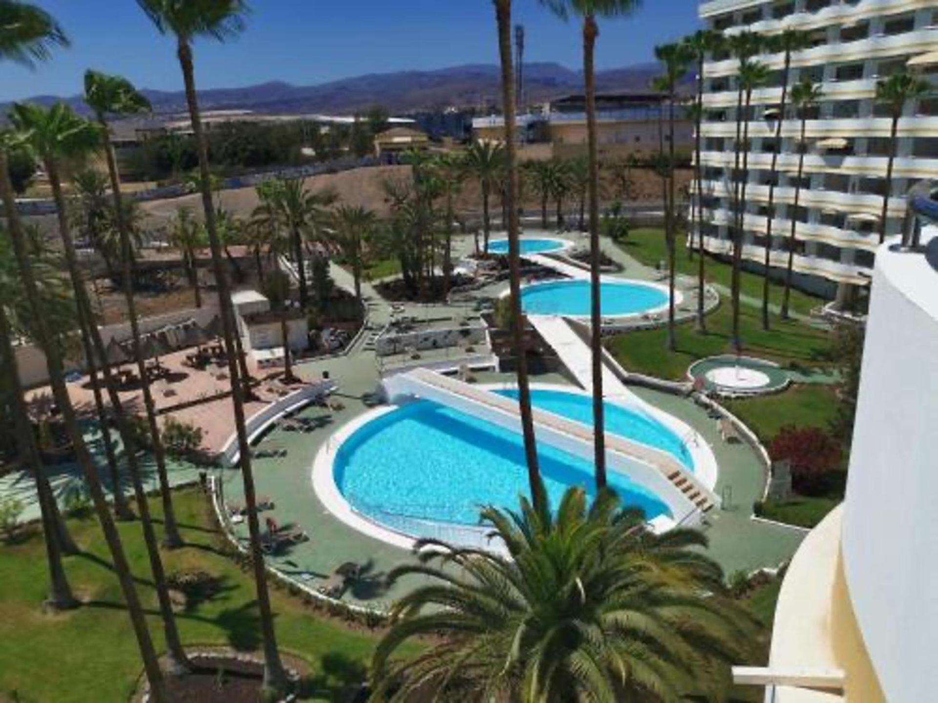 Apartment - Sleeps 2 - Terrace - Pool