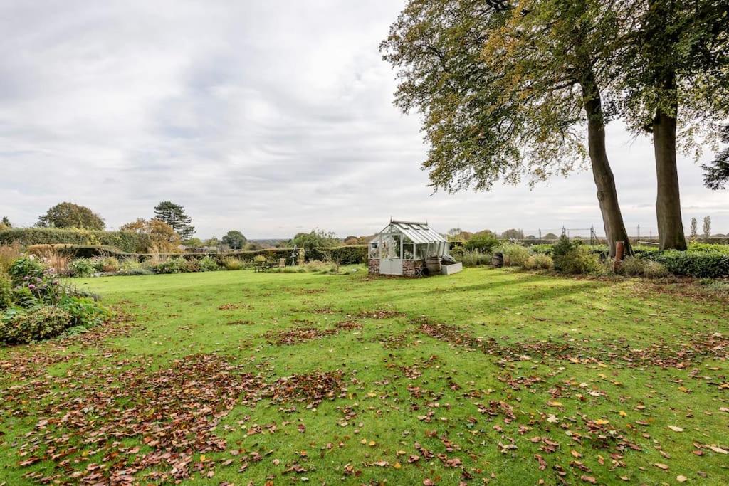 Highfield Lodge